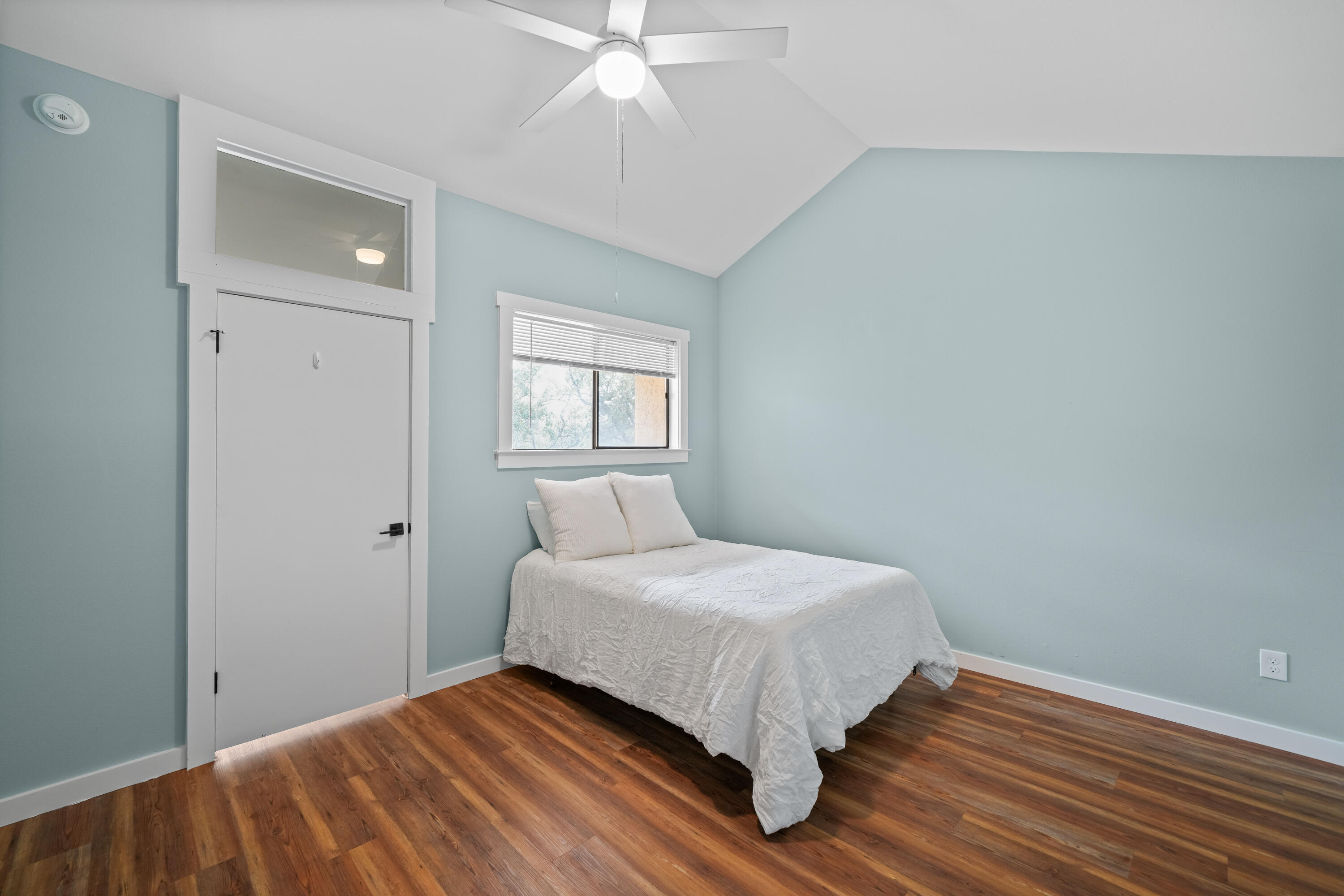 MARINA VILLAS CONDO AT BLUEWATER BAY - Residential