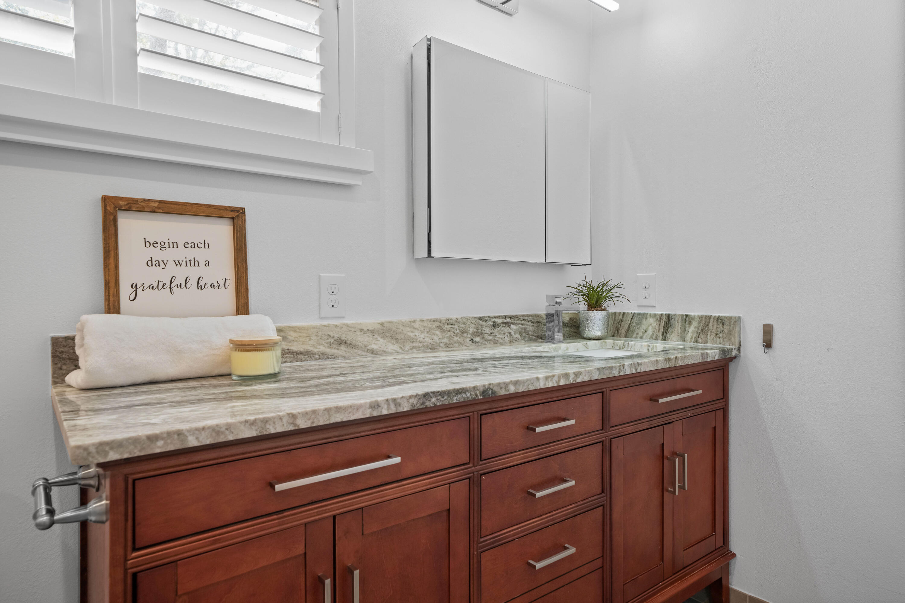 MARINA VILLAS CONDO AT BLUEWATER BAY - Residential