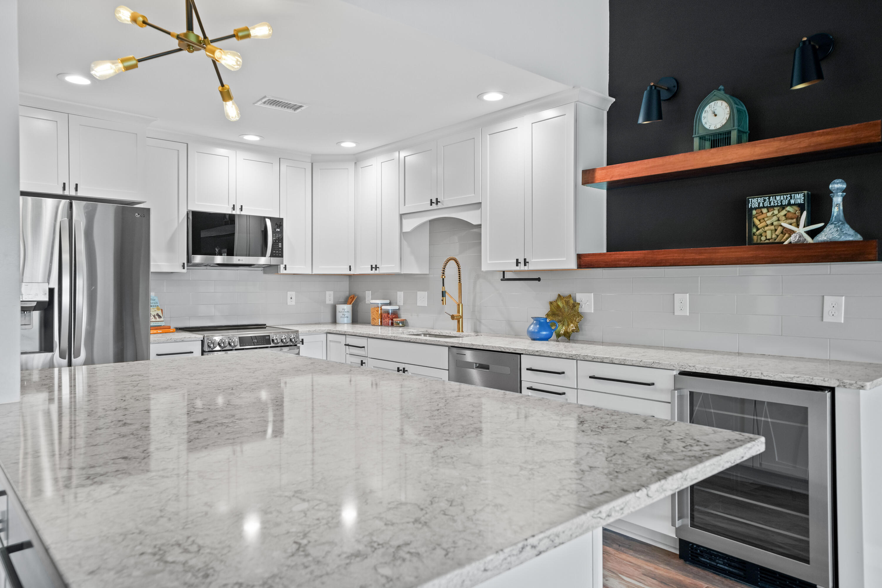 MARINA VILLAS CONDO AT BLUEWATER BAY - Residential