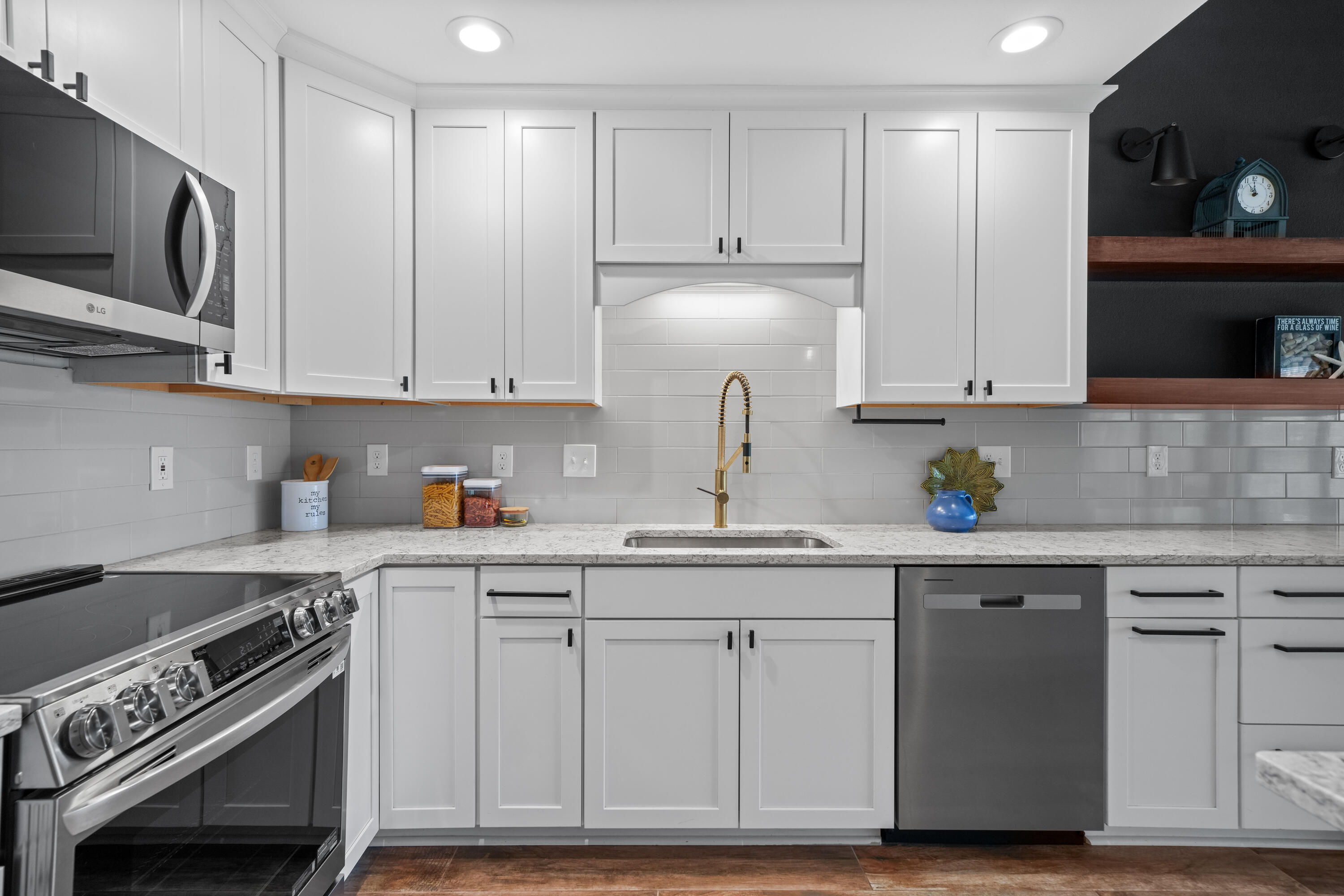 MARINA VILLAS CONDO AT BLUEWATER BAY - Residential