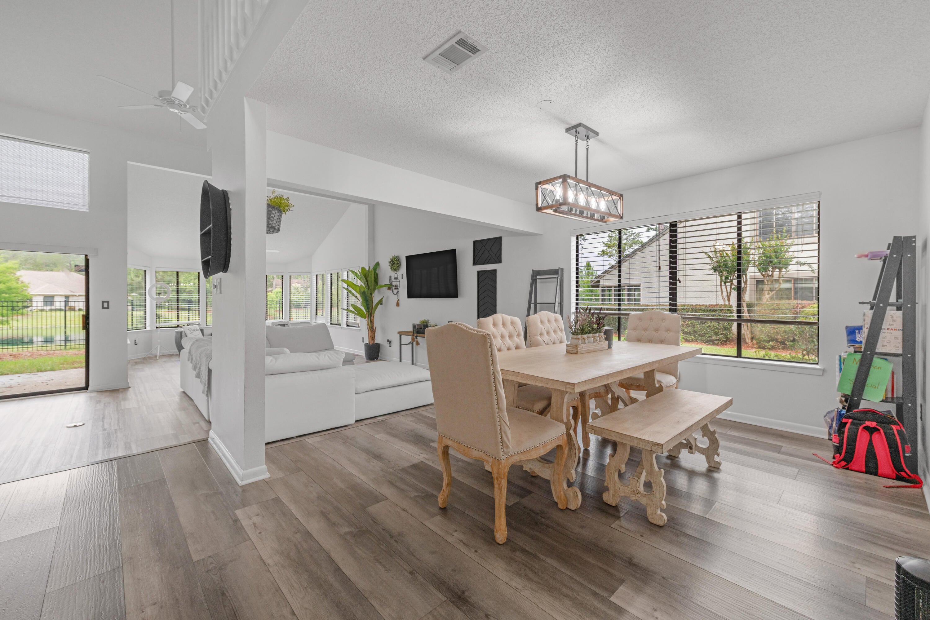 1221 Oakmont Drive