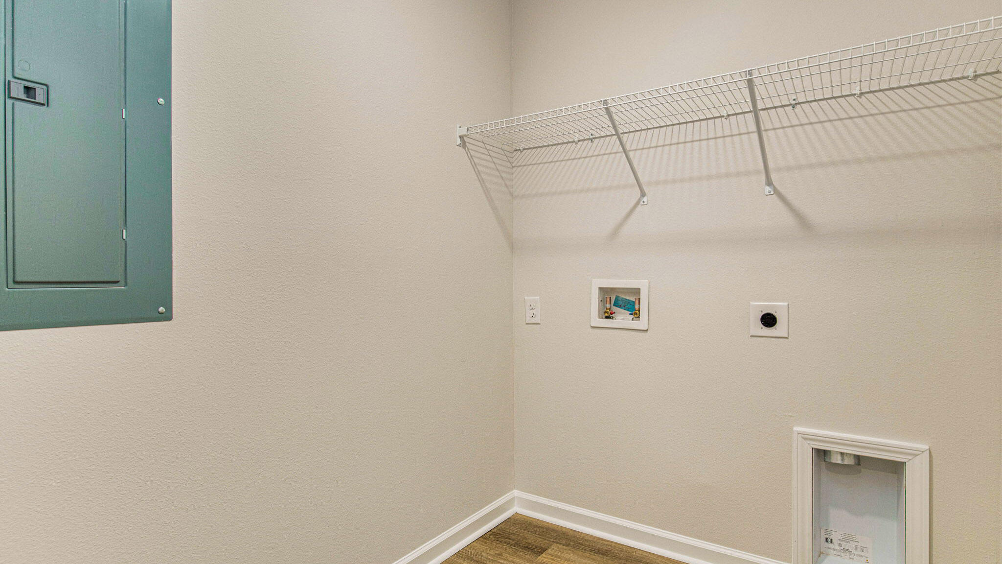 RIVERS COVE - Residential