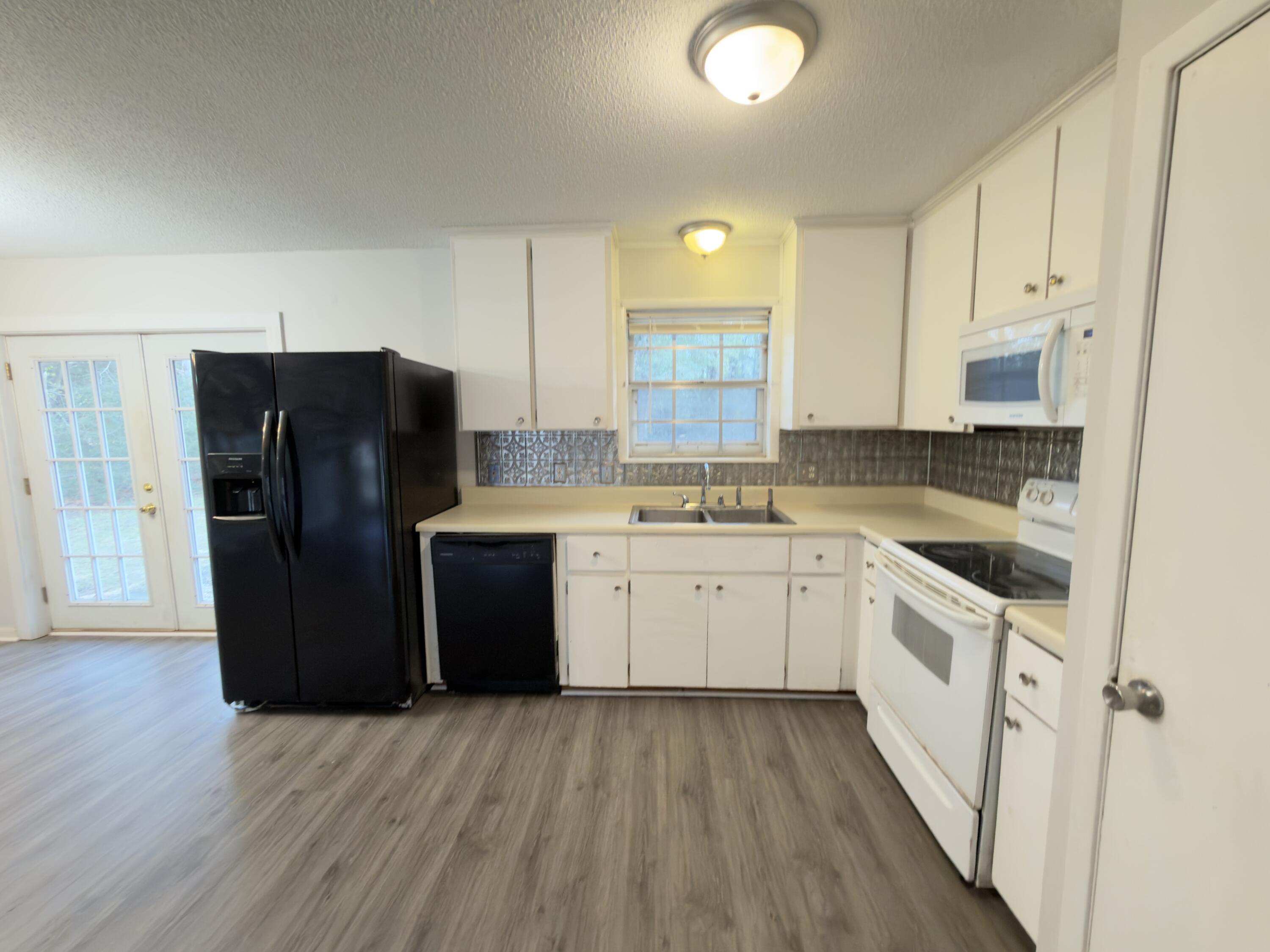 ADAMS POWELL EAST - Residential