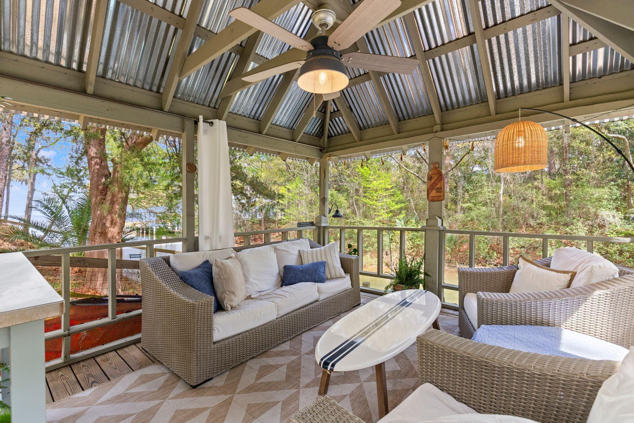 DAUGHETTES AMENDED - Residential