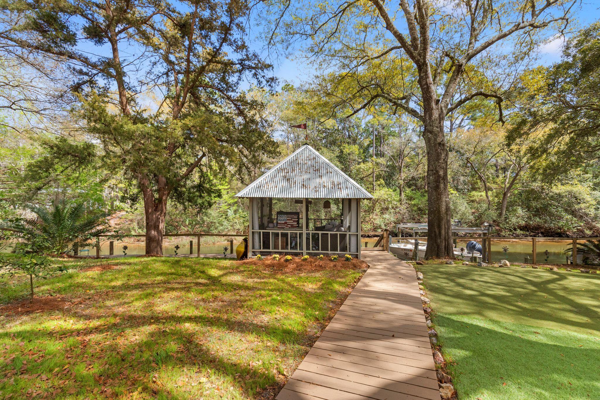 DAUGHETTES AMENDED - Residential