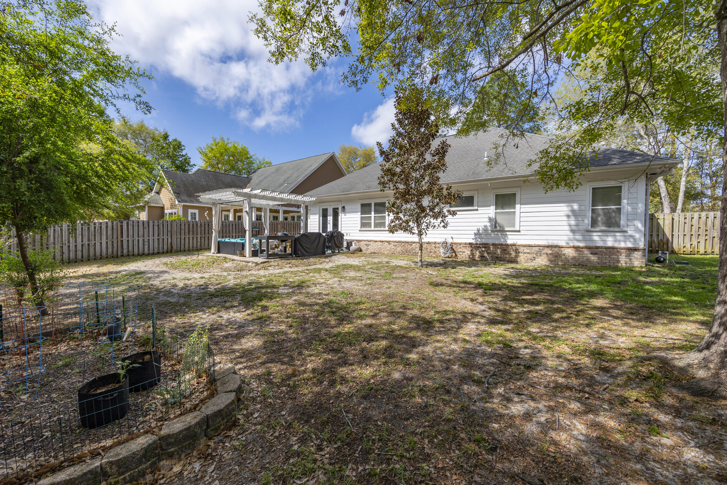 HAMMOCK BAY - Residential