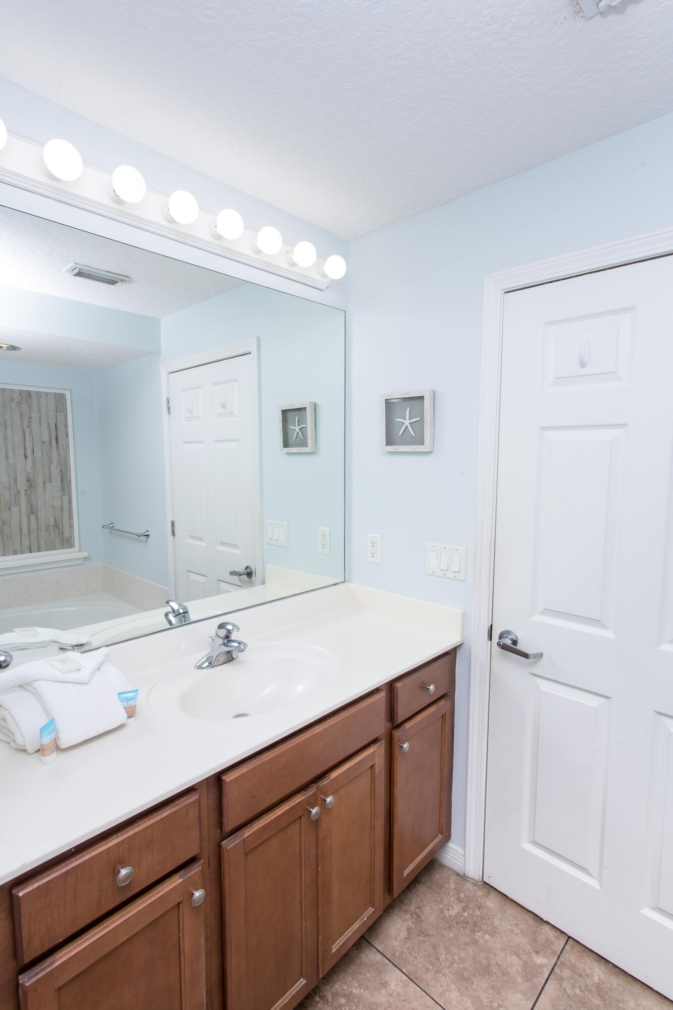 DESTIN WEST GULFSIDE VILLAS - Residential