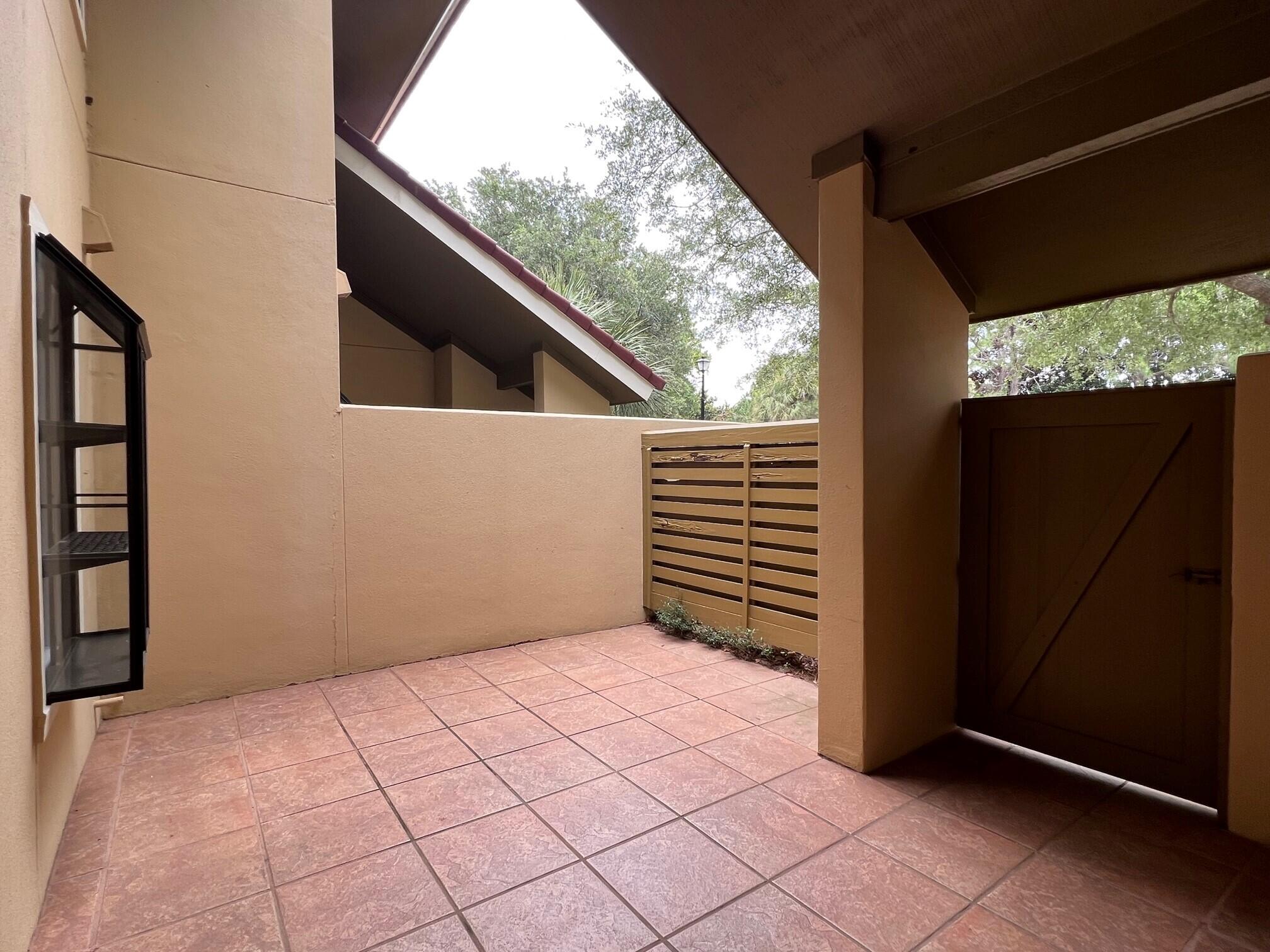 BEACHWALK VILLAS PH 04 - Residential Lease