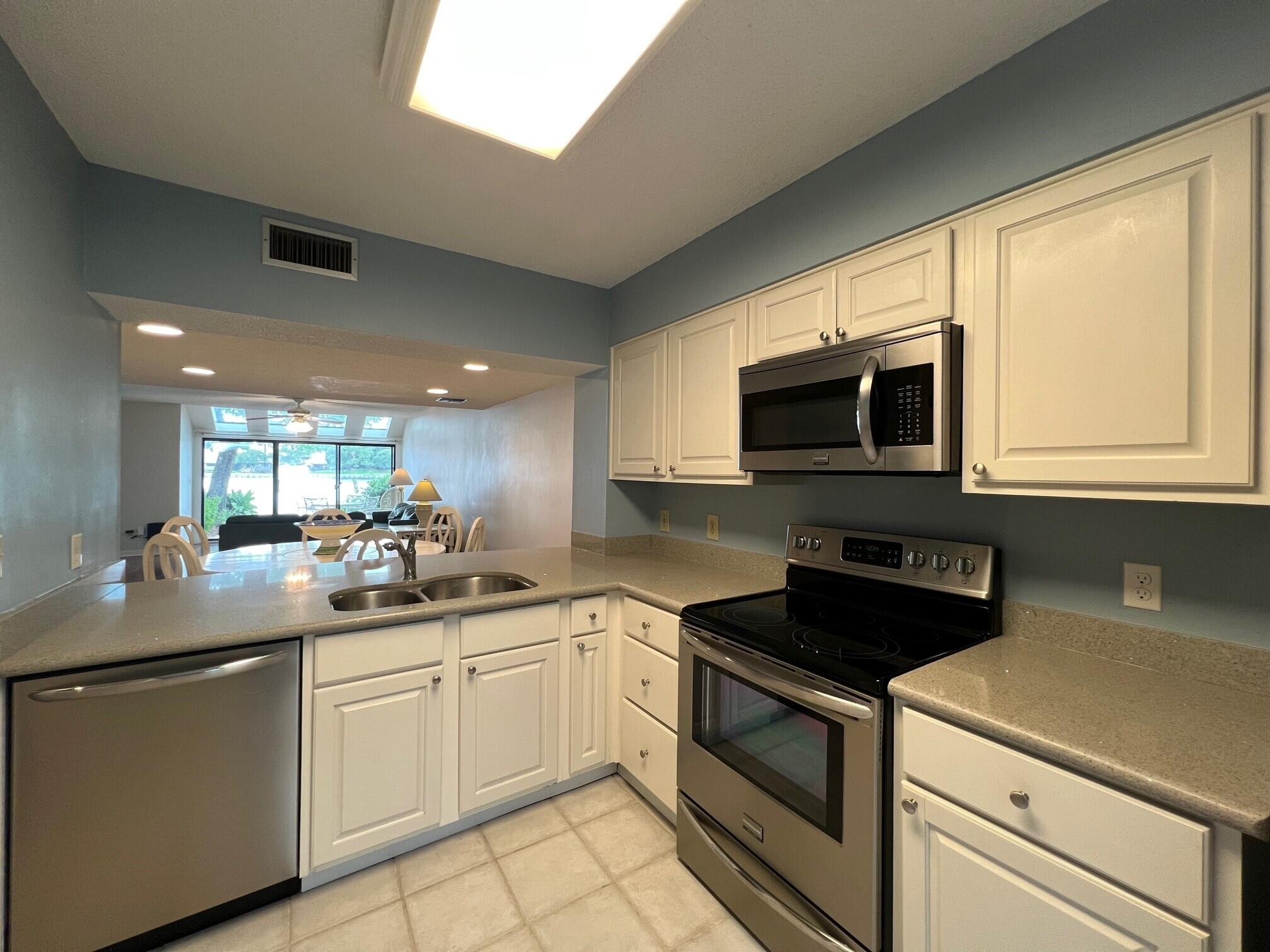 BEACHWALK VILLAS PH 04 - Residential Lease