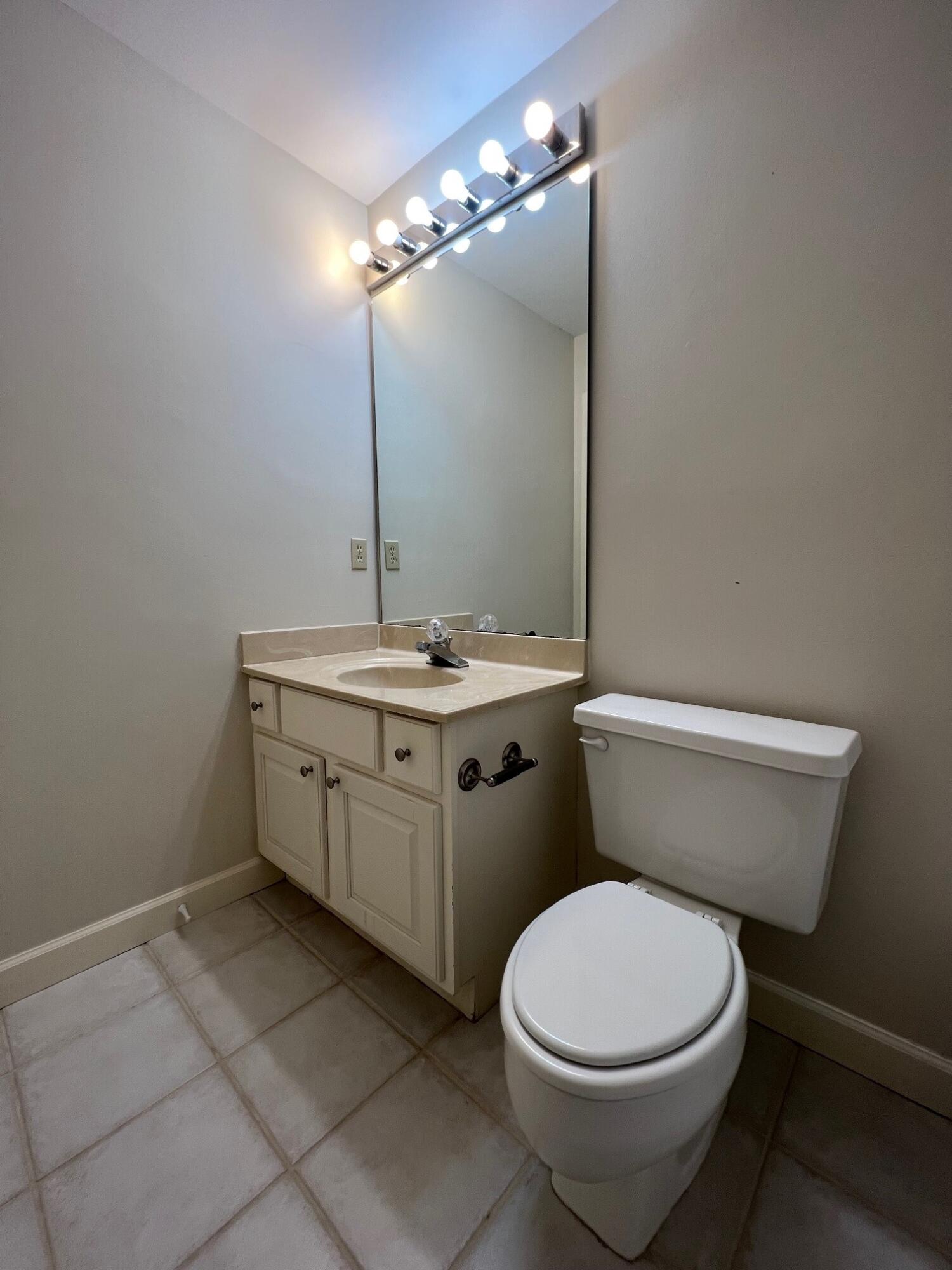 BEACHWALK VILLAS PH 04 - Residential Lease