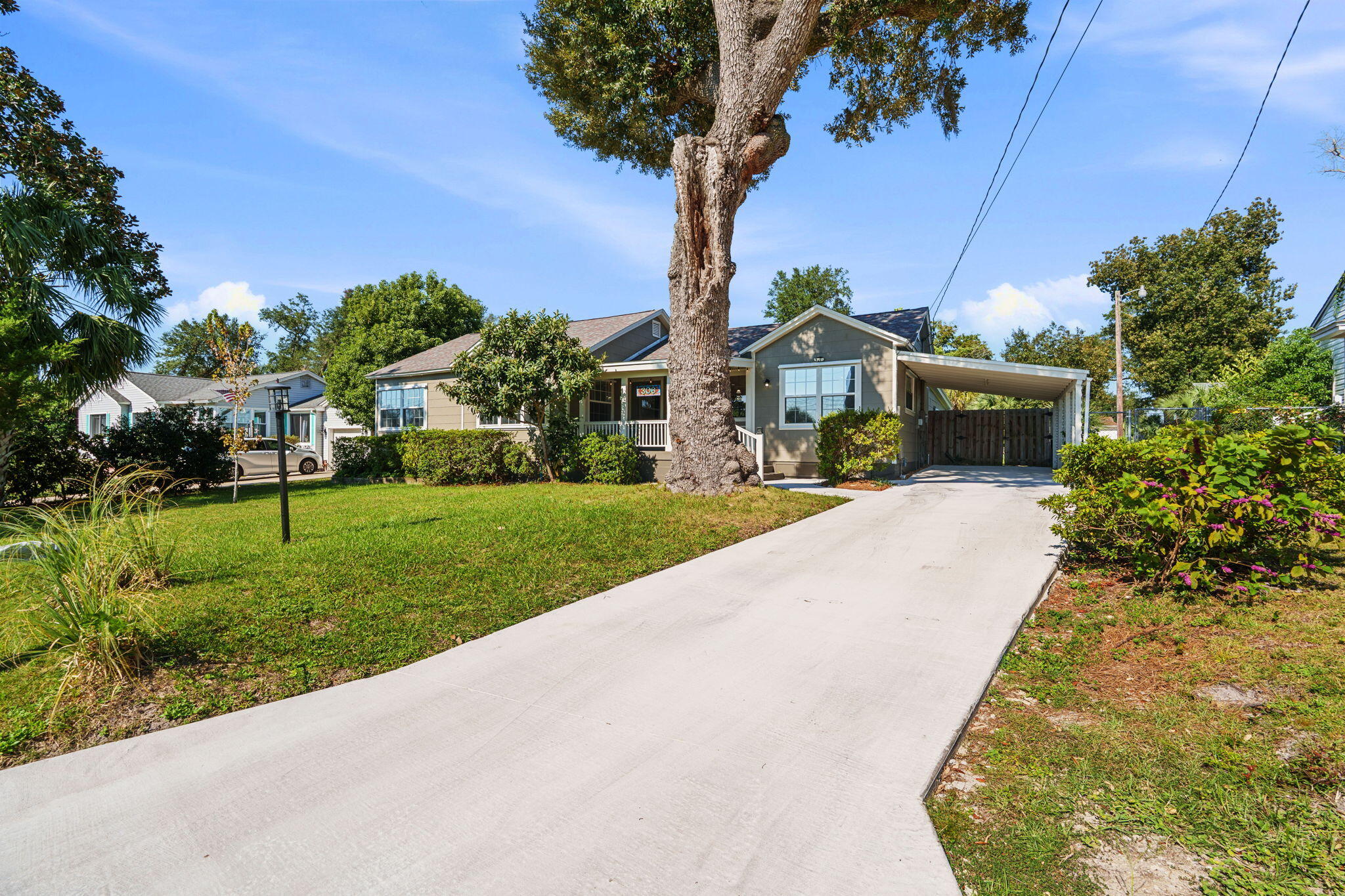 306 S Macarthur Avenue