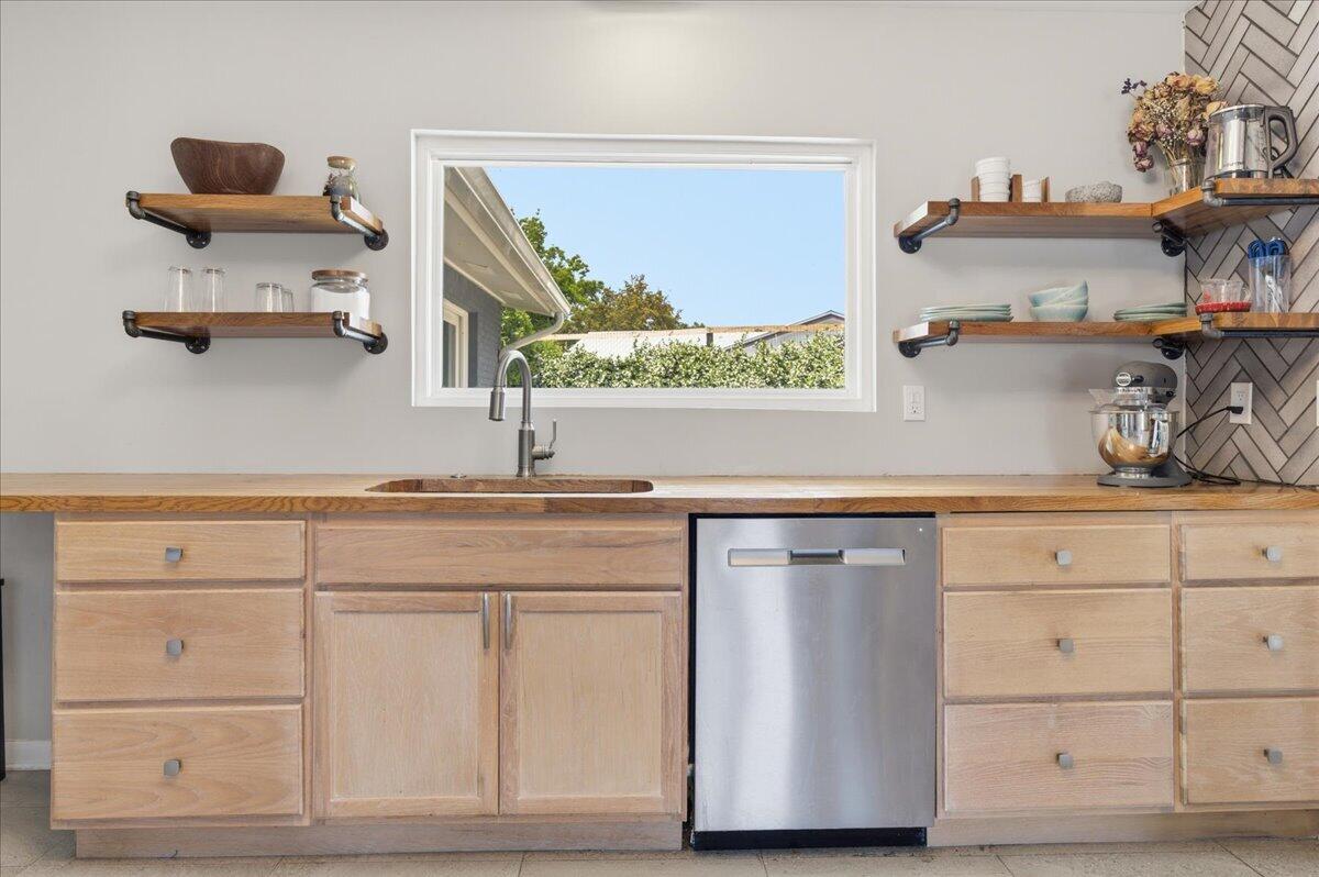 BAYOU WOODS 2ND ADDN - Residential