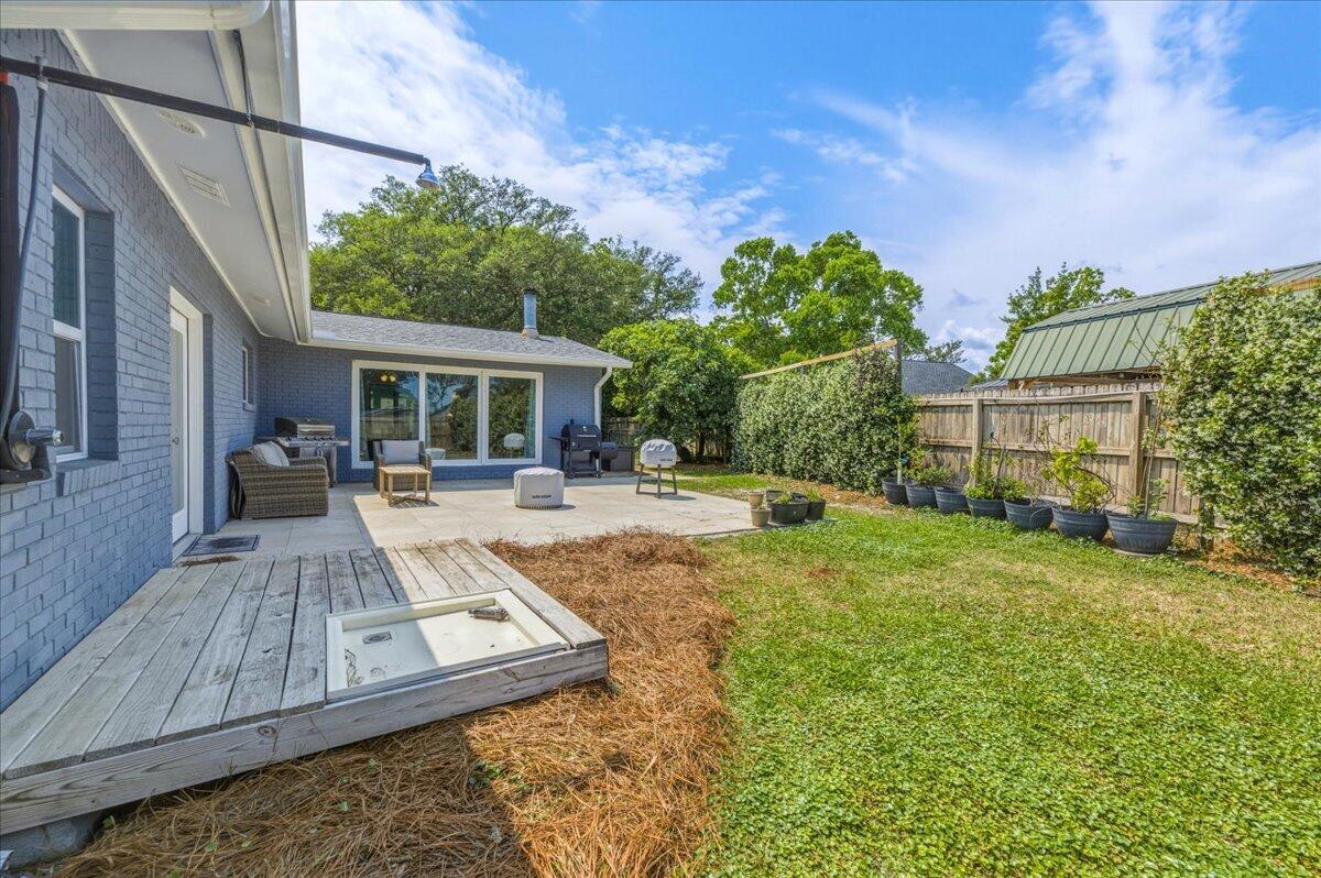 BAYOU WOODS 2ND ADDN - Residential