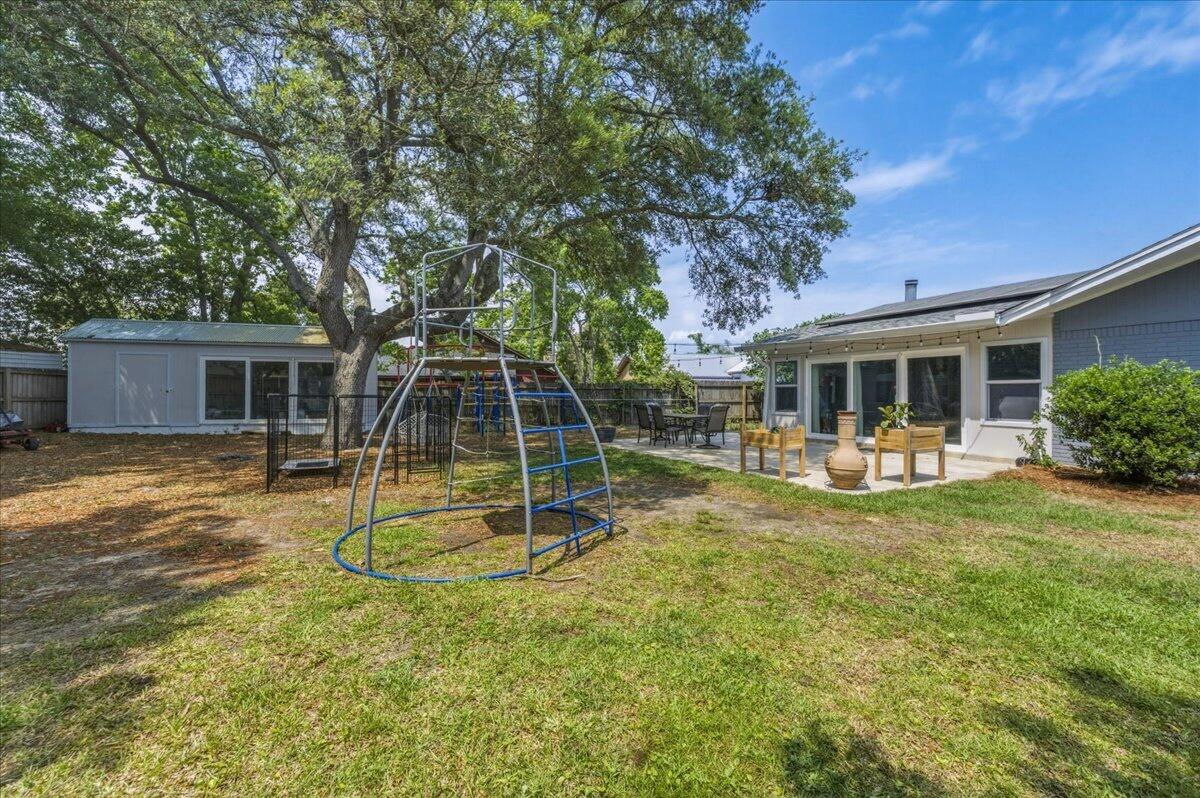 BAYOU WOODS 2ND ADDN - Residential