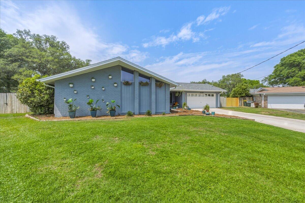 BAYOU WOODS 2ND ADDN - Residential