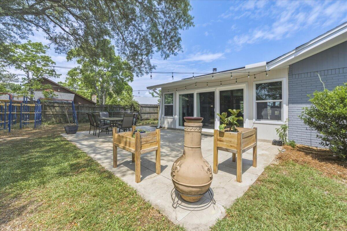 BAYOU WOODS 2ND ADDN - Residential