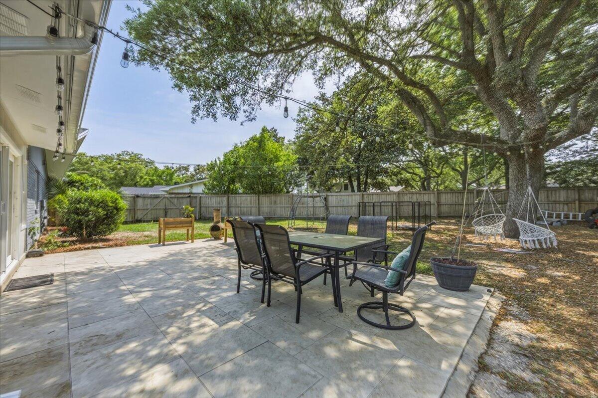 BAYOU WOODS 2ND ADDN - Residential