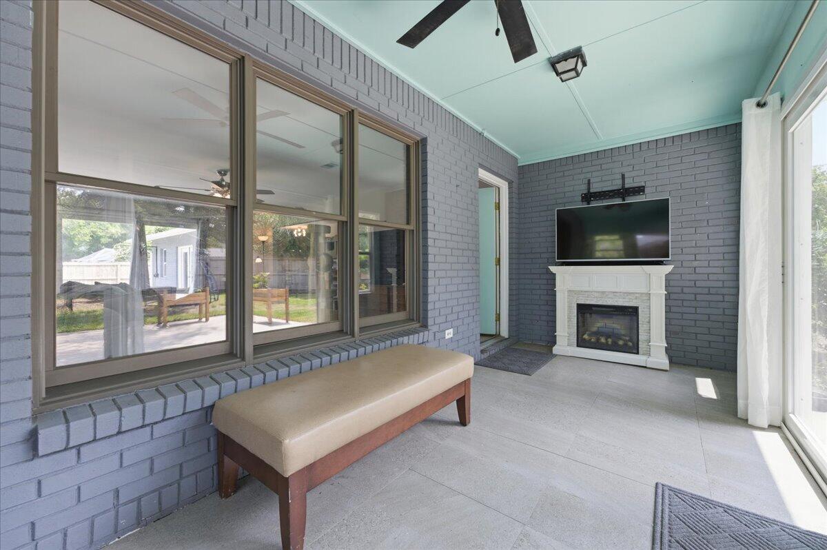 BAYOU WOODS 2ND ADDN - Residential