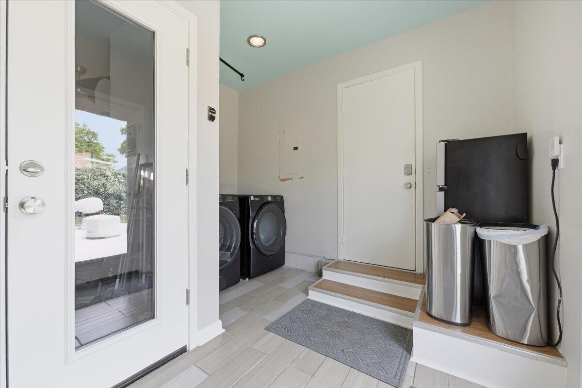 BAYOU WOODS 2ND ADDN - Residential