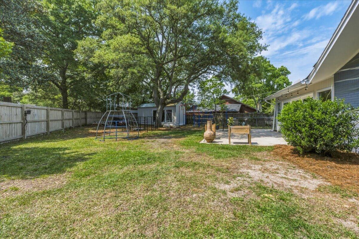 BAYOU WOODS 2ND ADDN - Residential