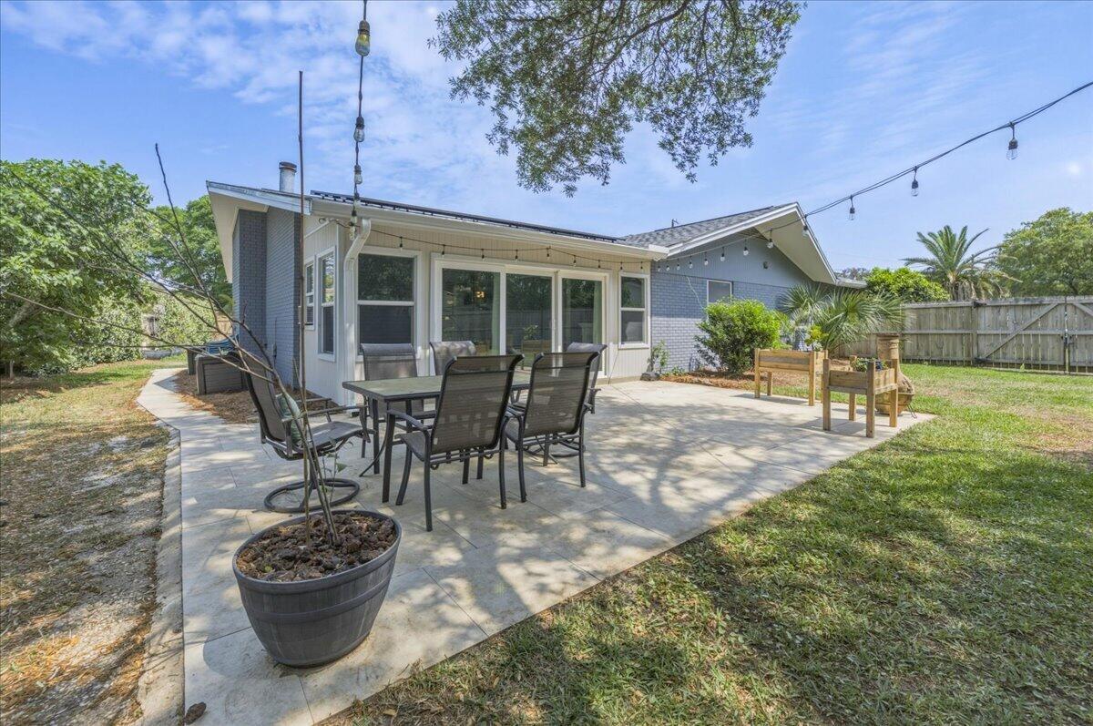 BAYOU WOODS 2ND ADDN - Residential