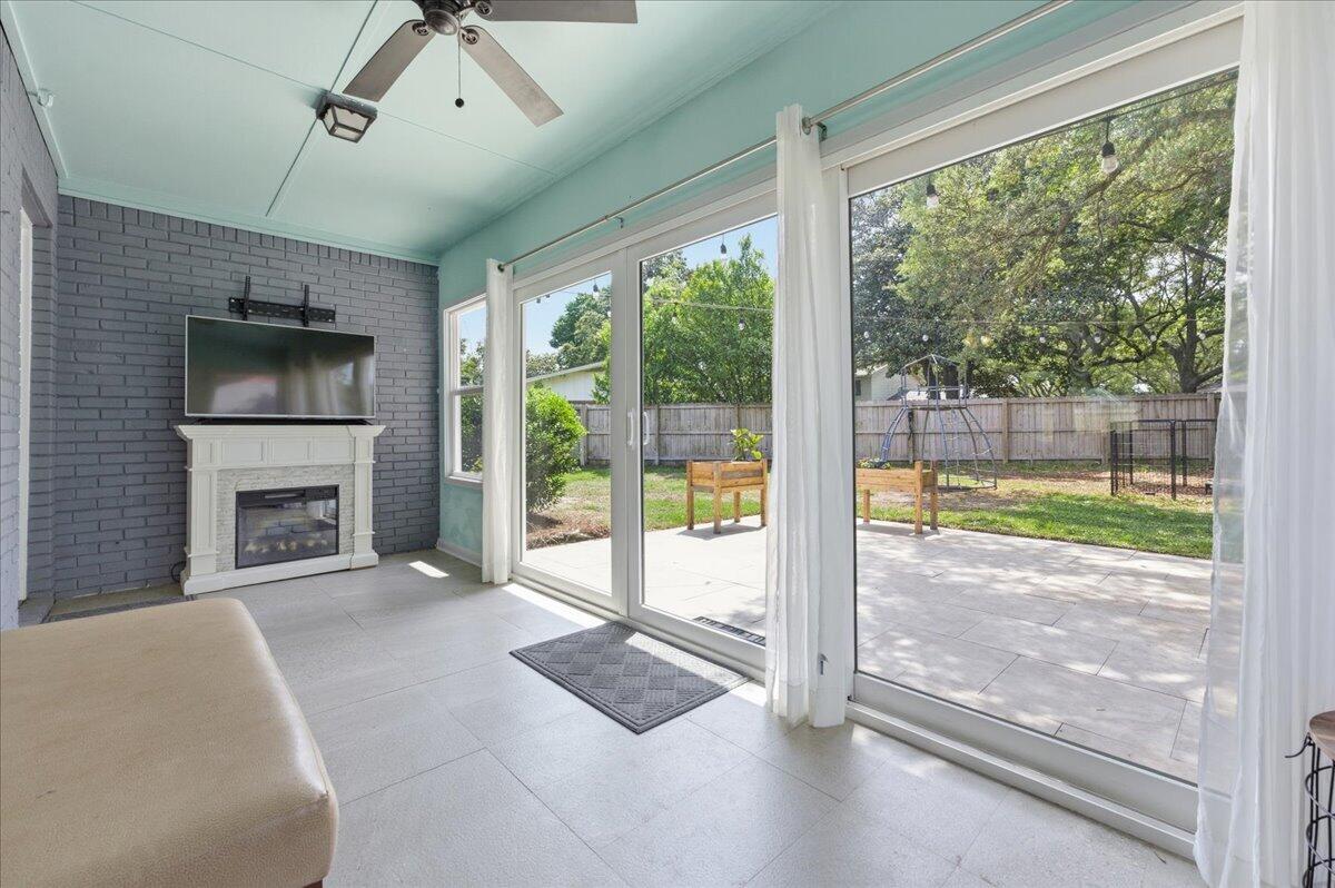 BAYOU WOODS 2ND ADDN - Residential