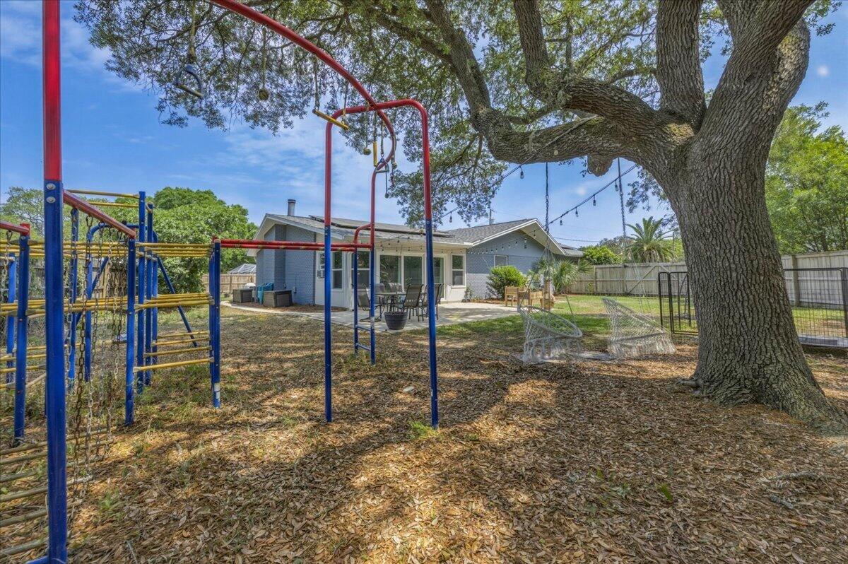 BAYOU WOODS 2ND ADDN - Residential