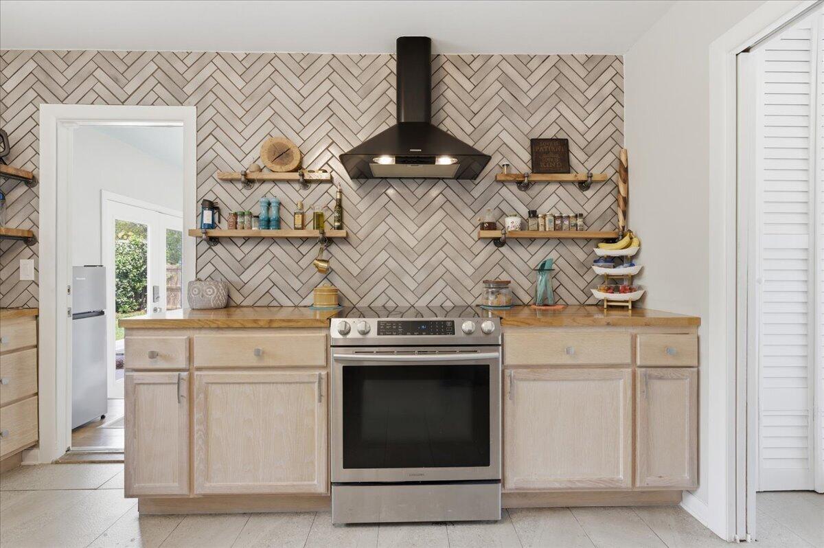 BAYOU WOODS 2ND ADDN - Residential