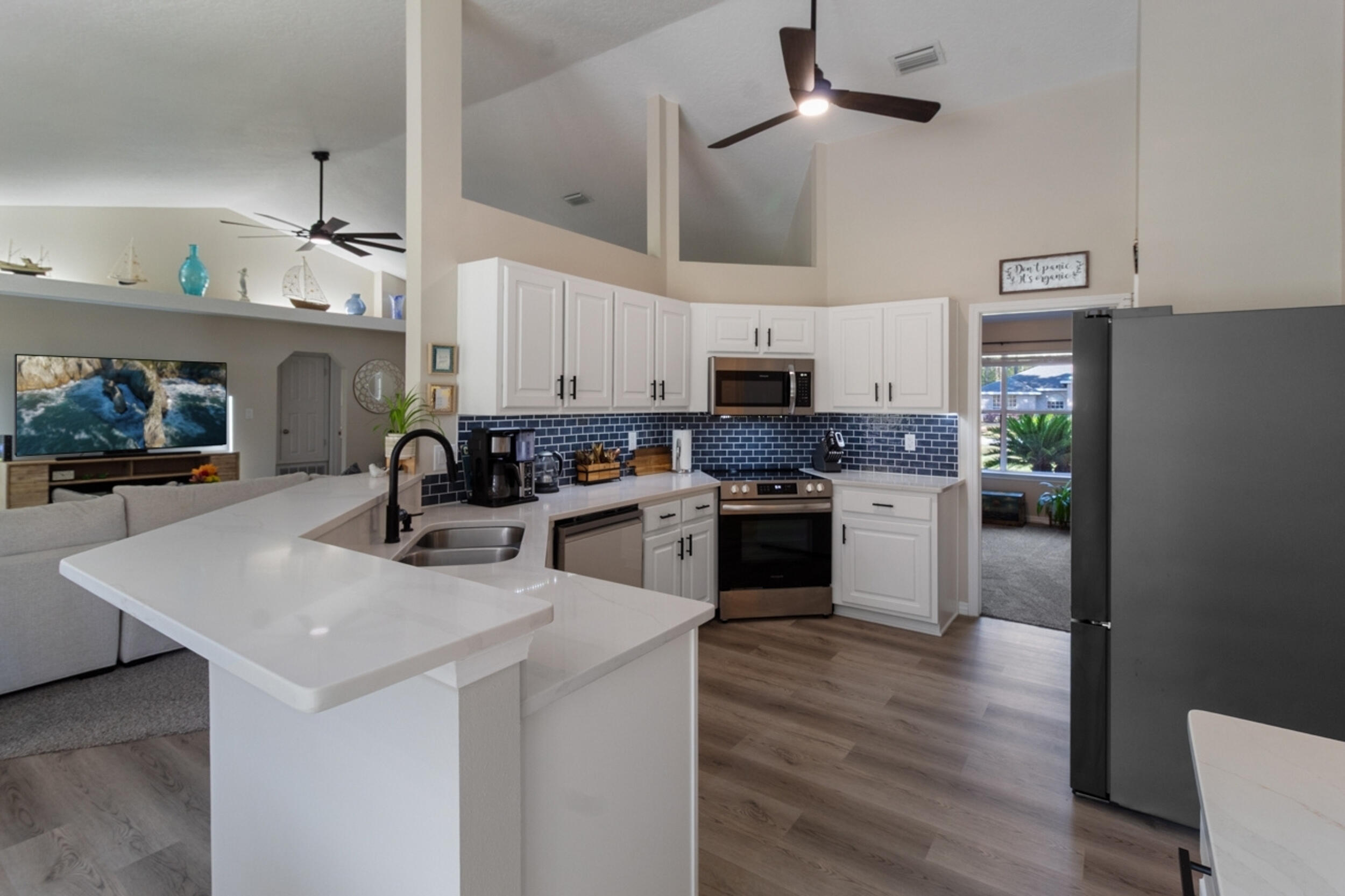 HOLLEY BY THE SEA - Residential