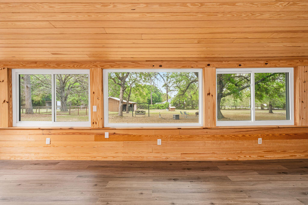 DEER RUN ACRES UNREC - Residential