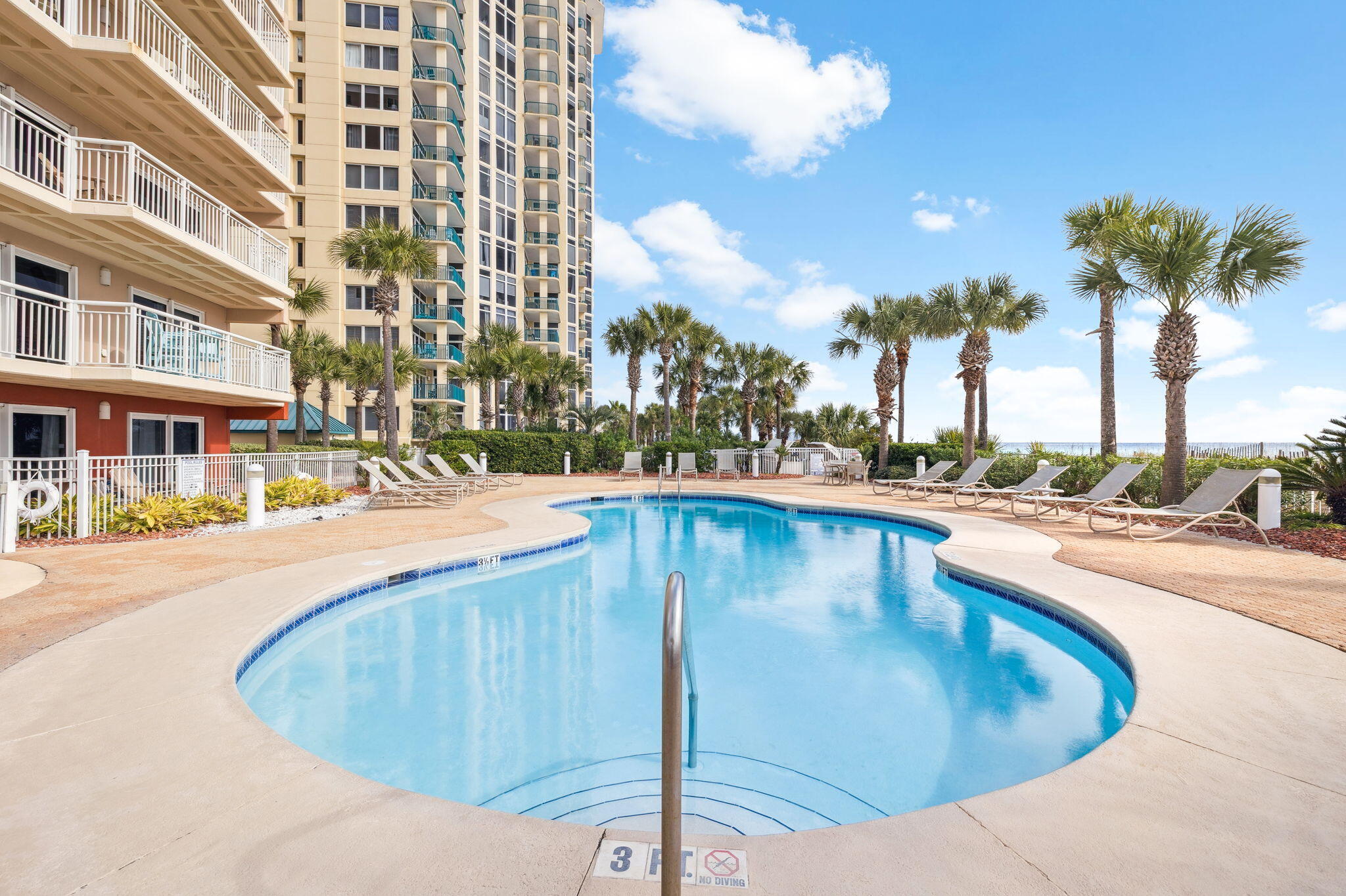 DESTIN TOWERS CONDO - Residential