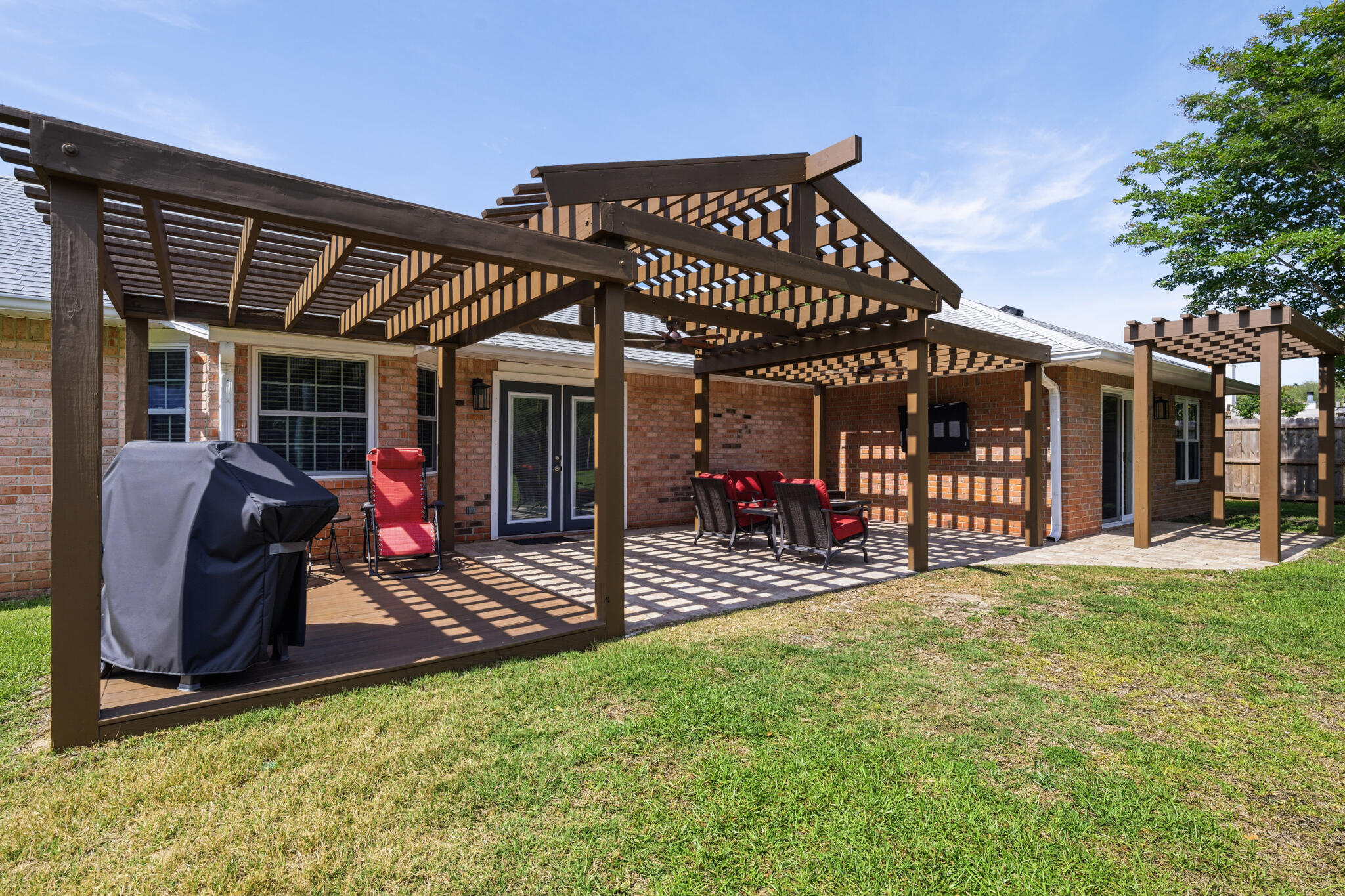 RAINTREE ESTATES #2 - Residential