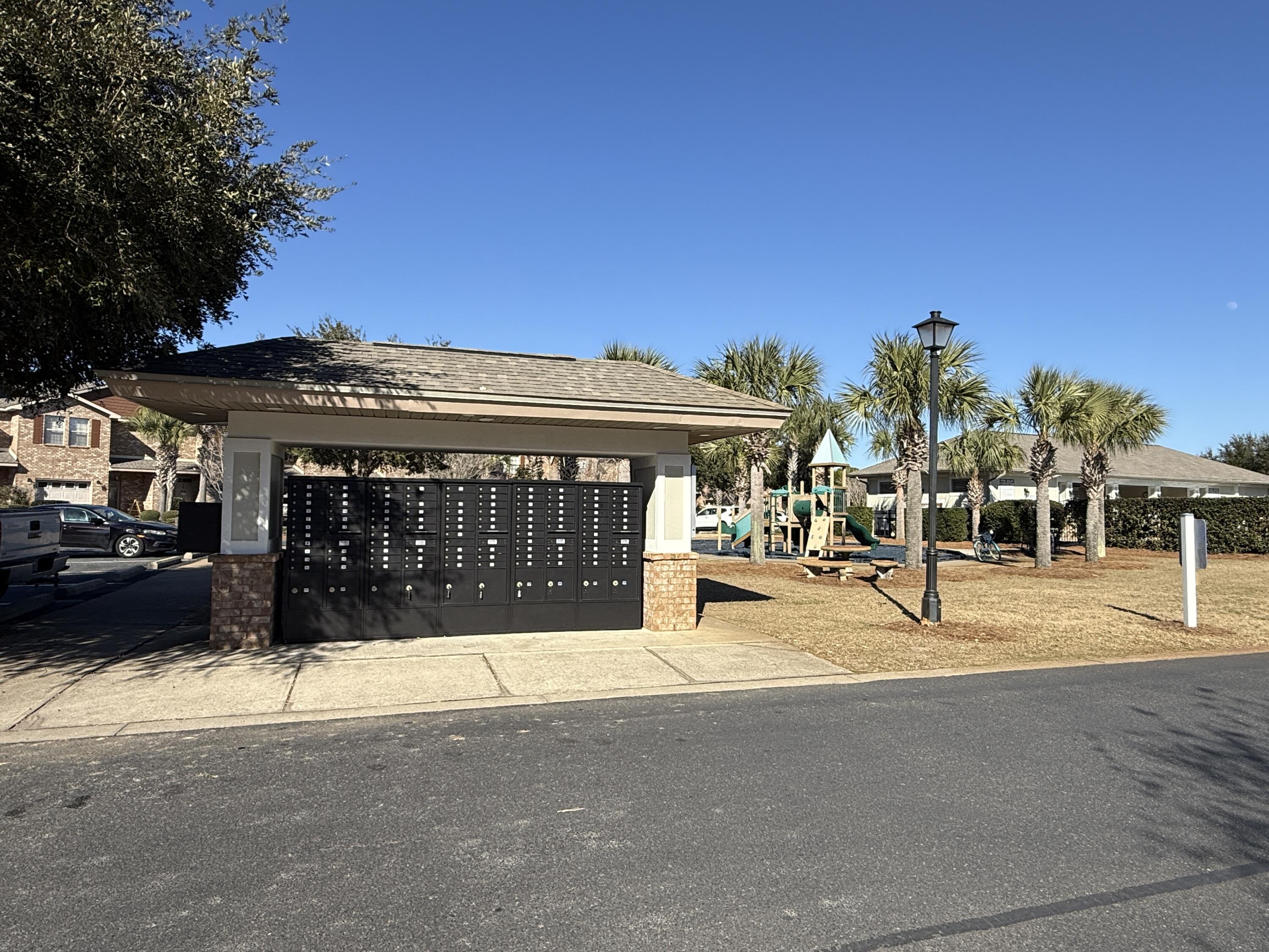 RESERVE POINTE - Residential