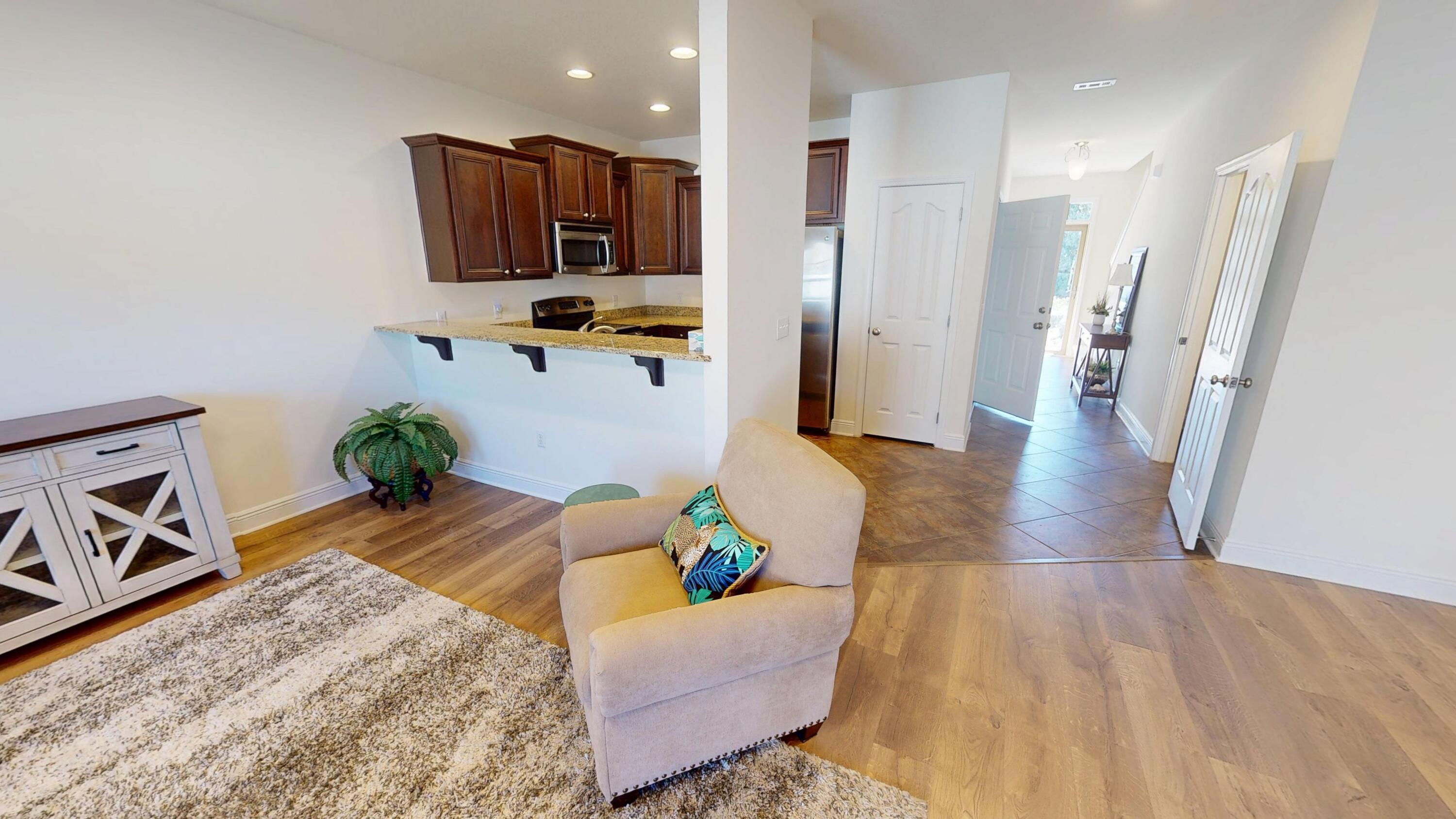 RESERVE POINTE - Residential