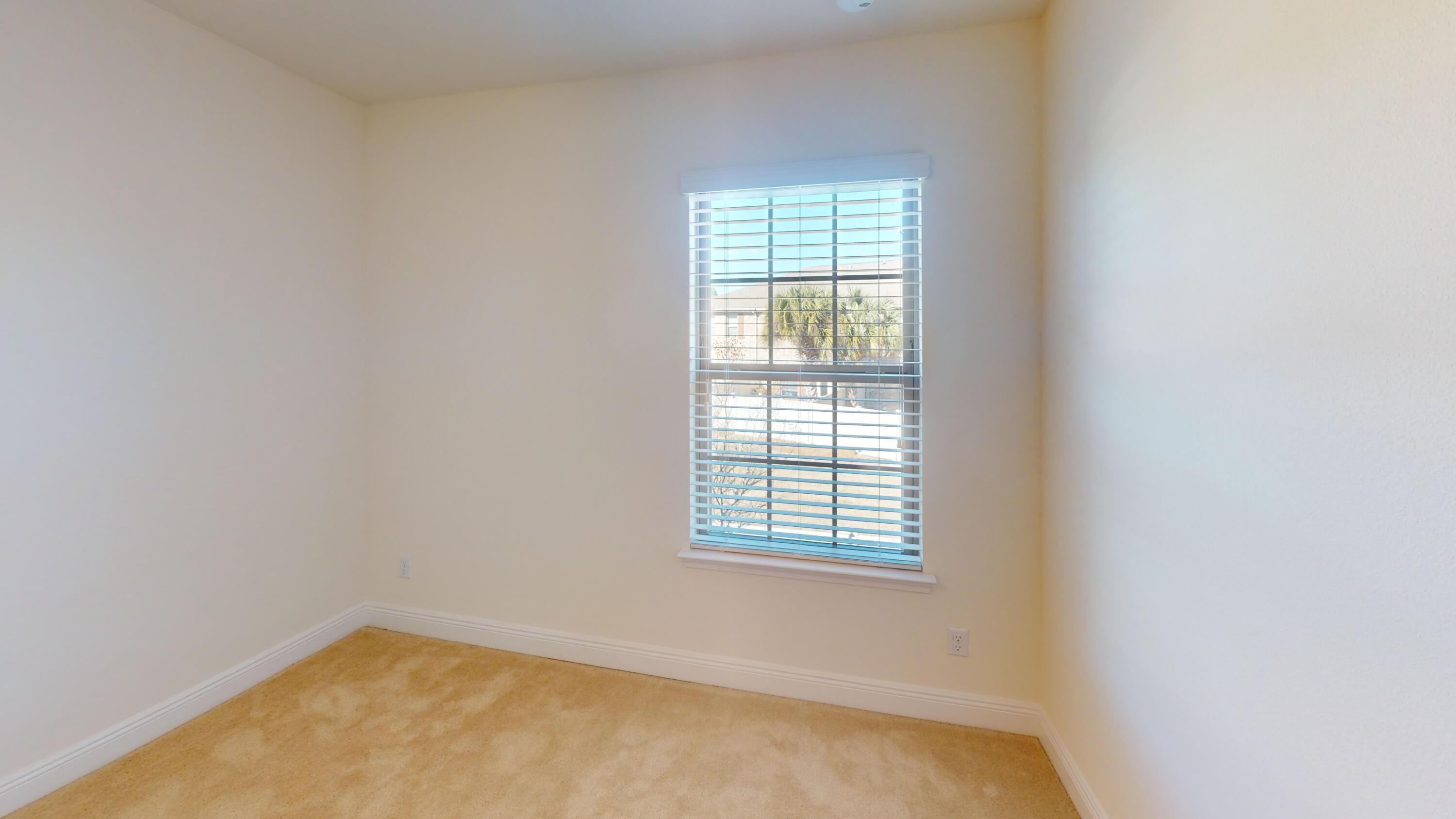 RESERVE POINTE - Residential