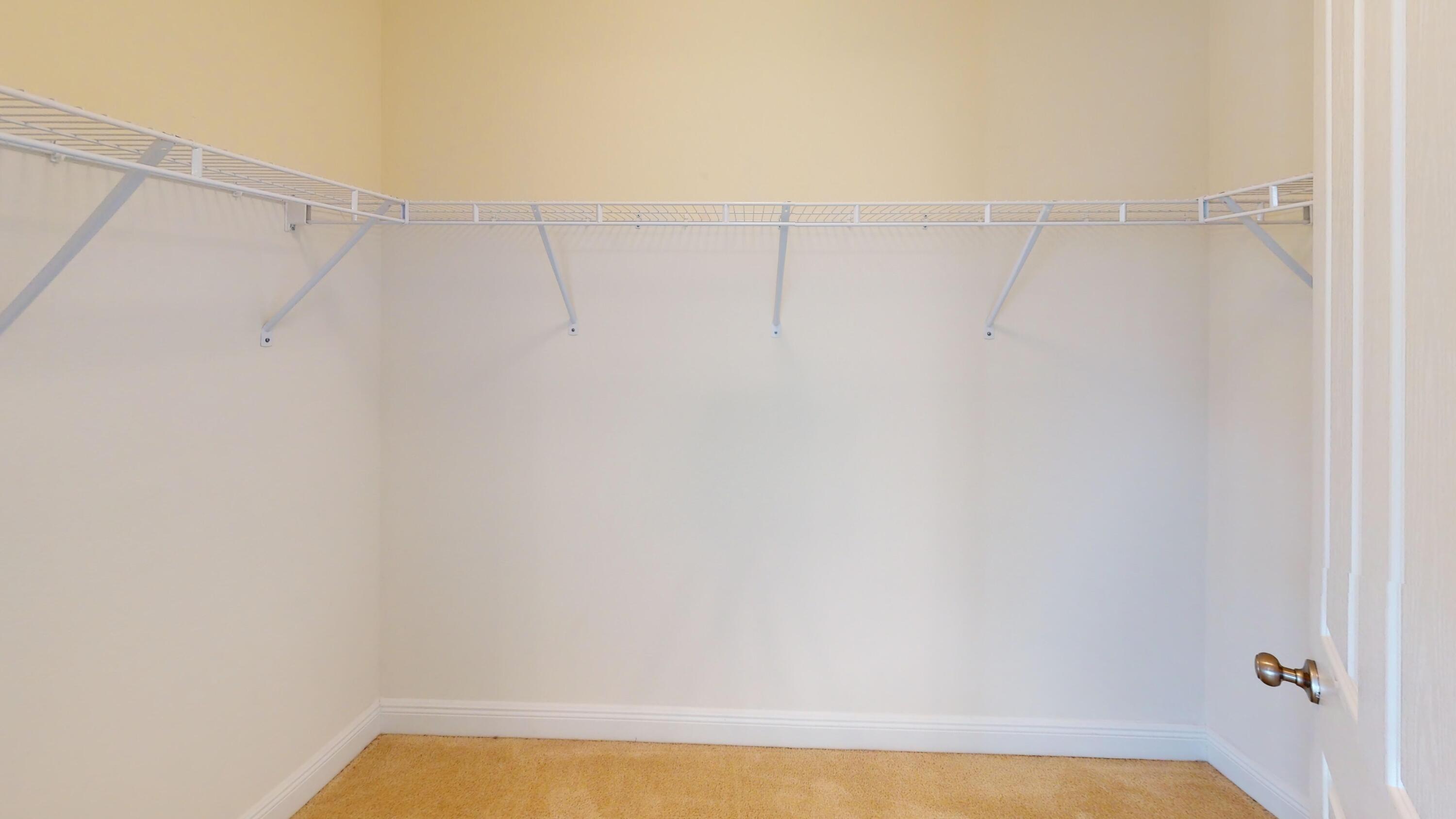 RESERVE POINTE - Residential