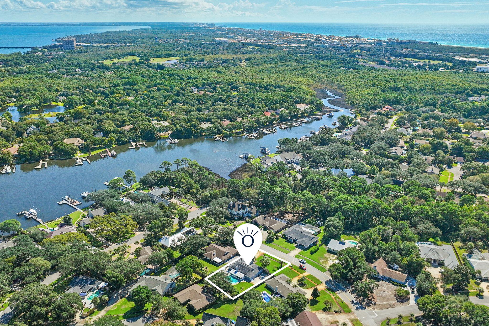 84 W Country Club Drive