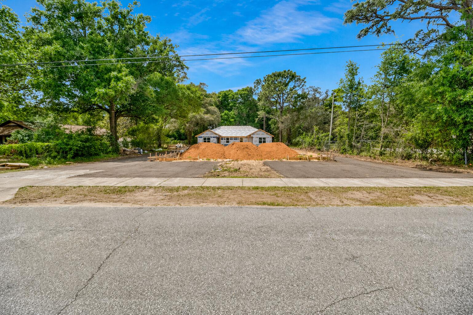 NO RECORDED SUBDIVISION - Residential