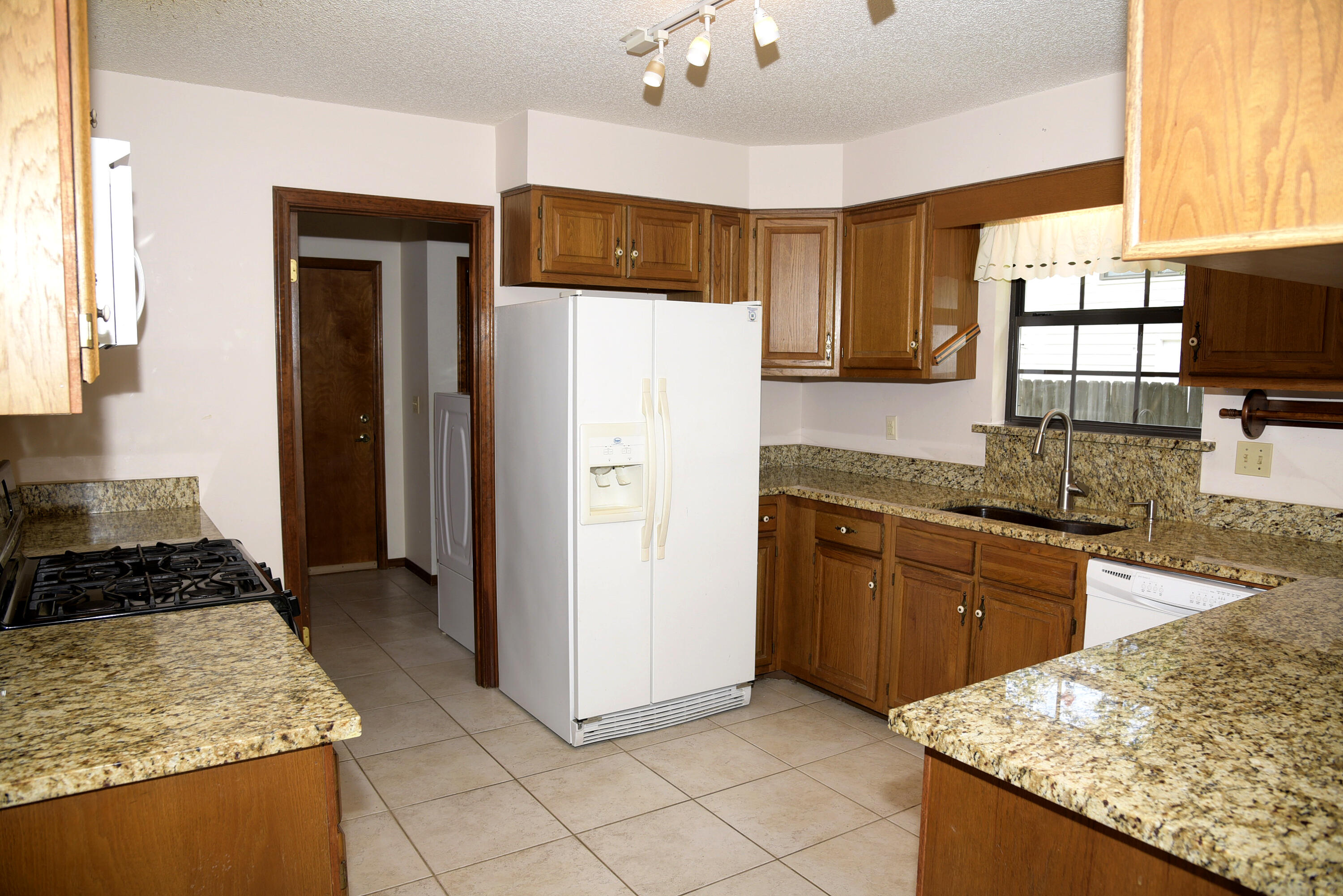 ST ANDREWS VILLAGE SOUTH 2 - Residential Lease