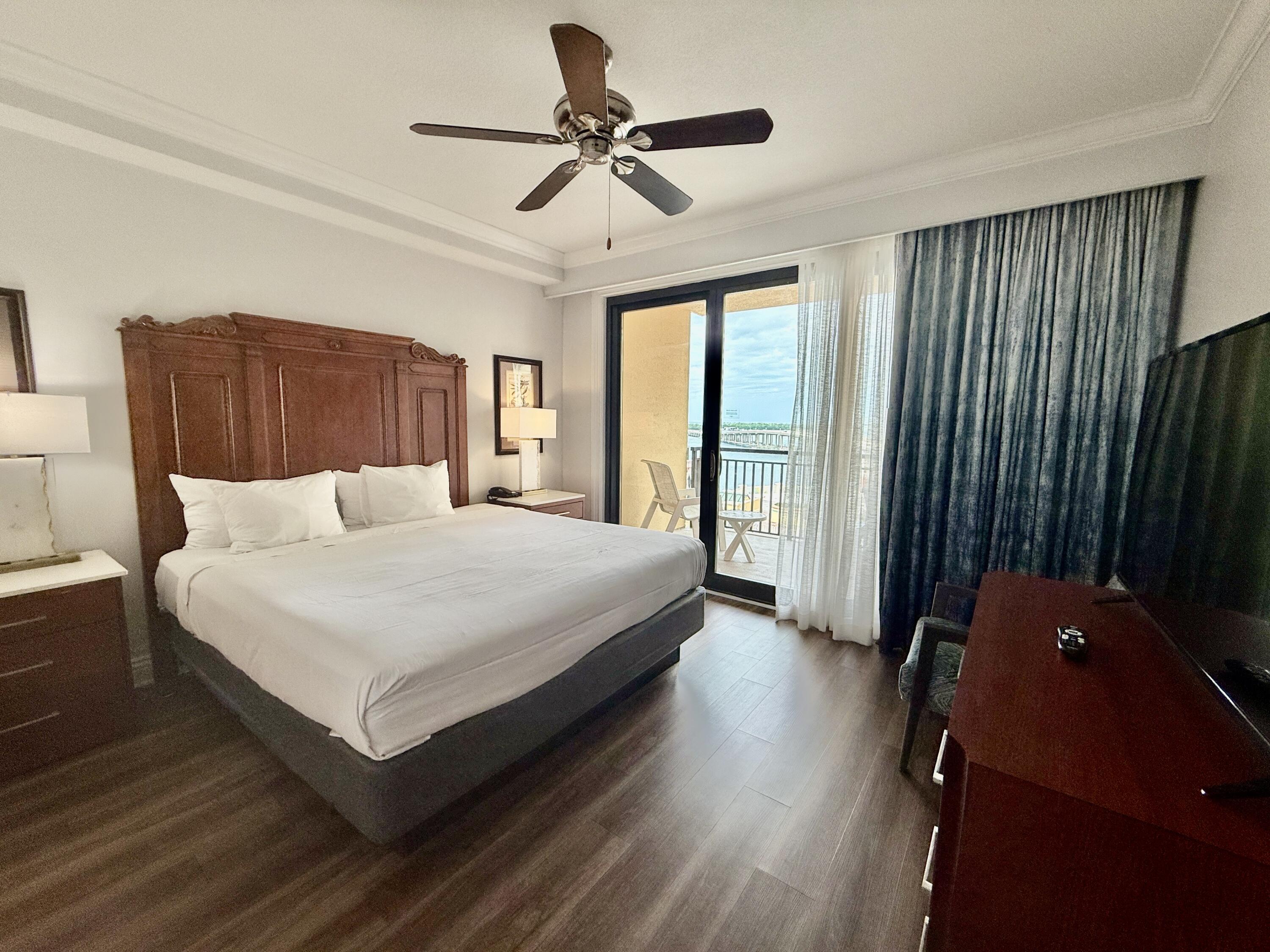 EMERALD GRANDE - Residential