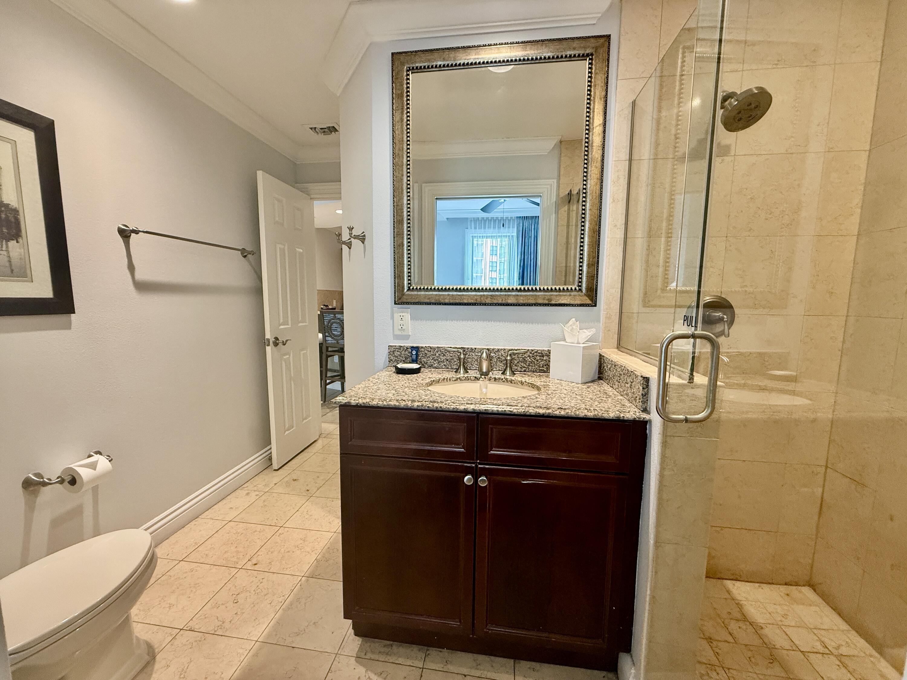 EMERALD GRANDE - Residential