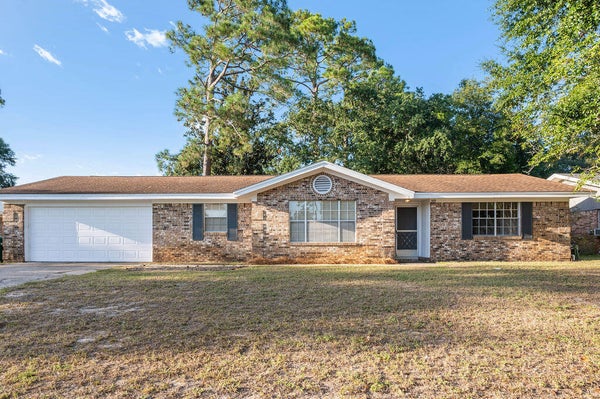 305 17TH ST, NICEVILLE, FL 32578 - Image 77bb141a4db1a371d8ea054d9ca73bcb/521643133