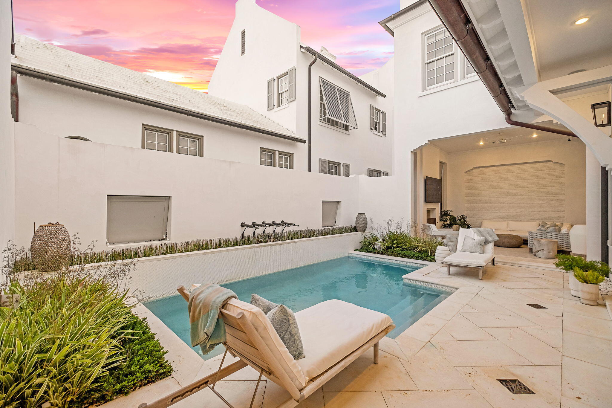 ALYS BEACH - Residential