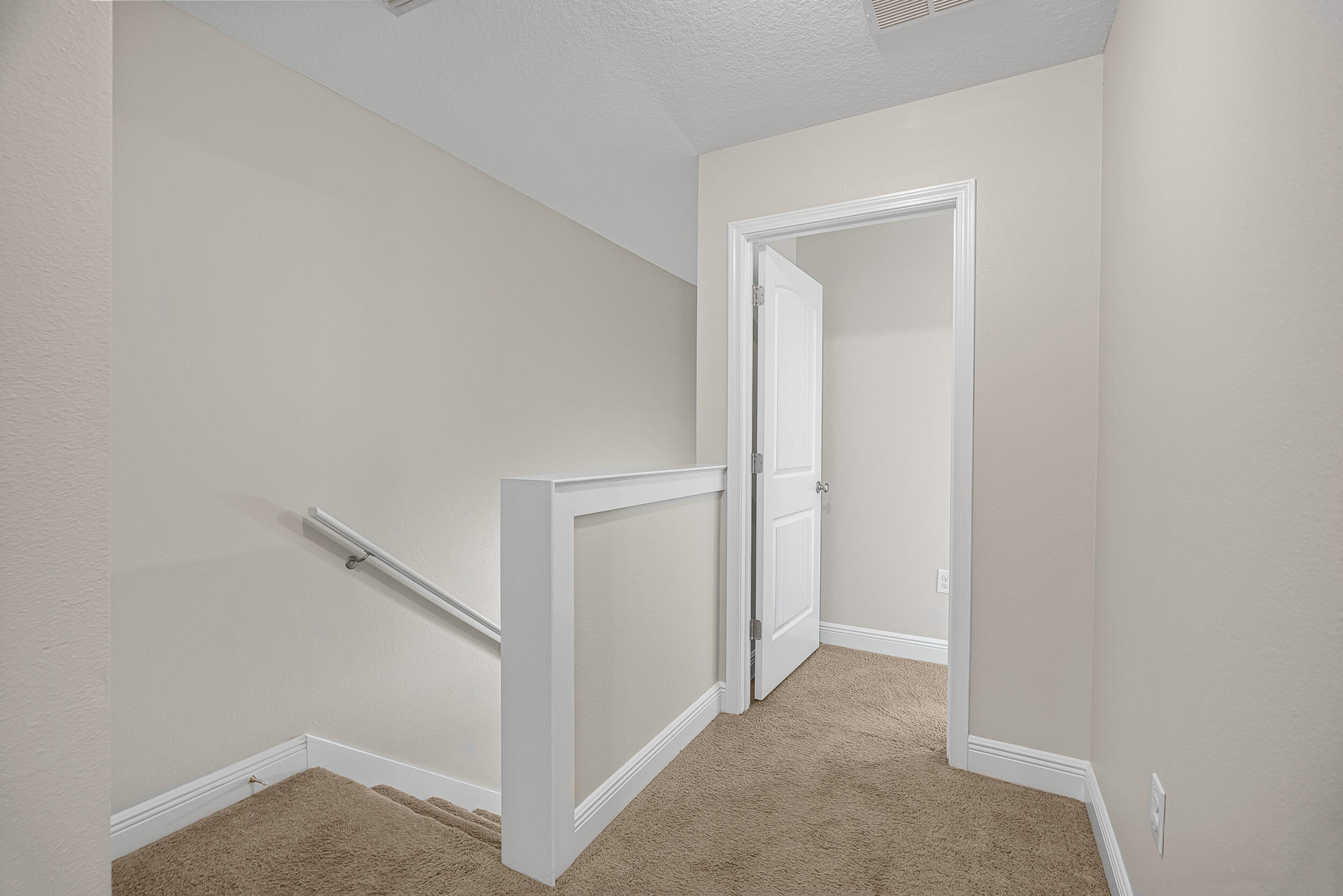 RESERVE POINTE - Residential