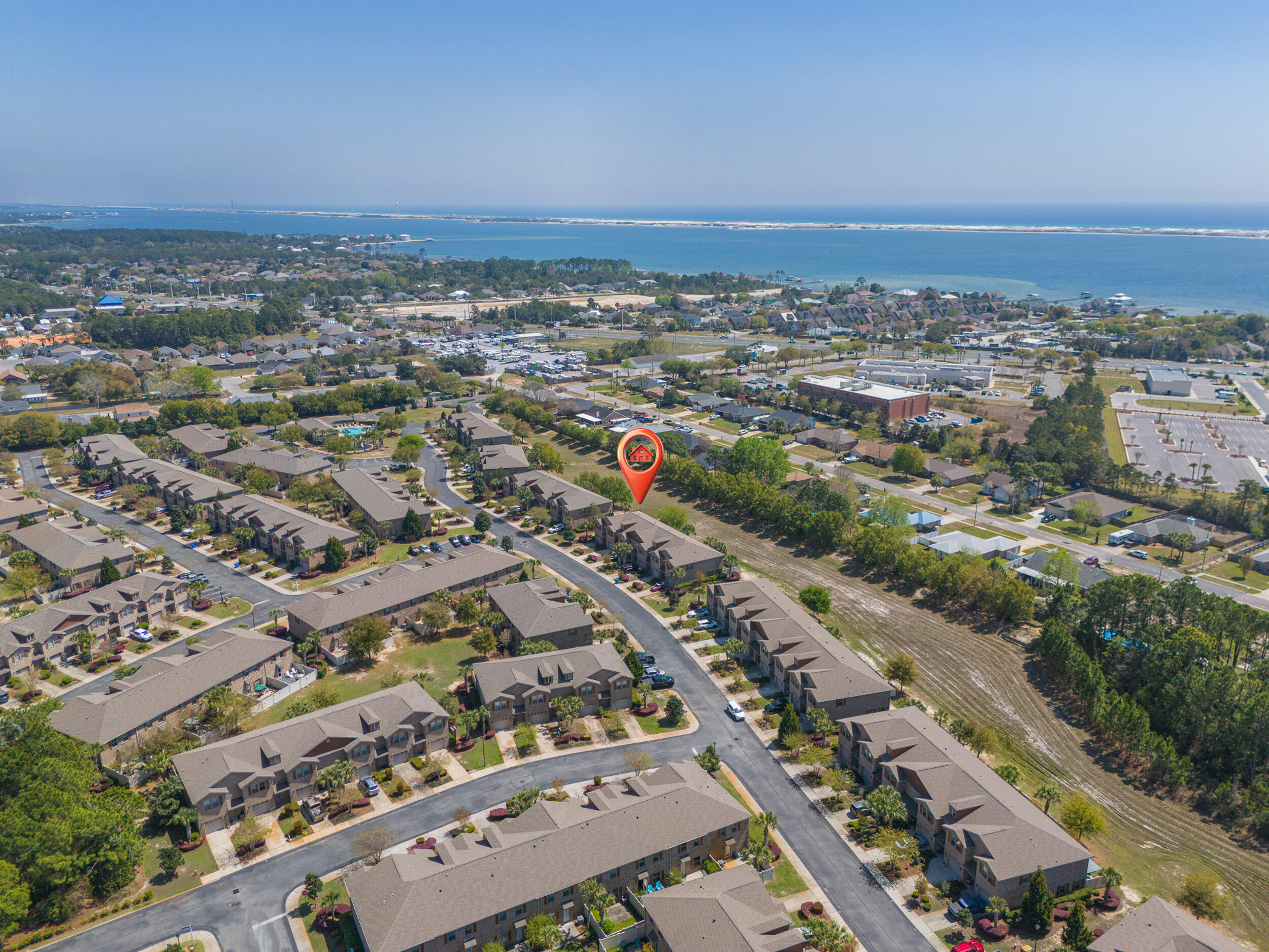 RESERVE POINTE - Residential