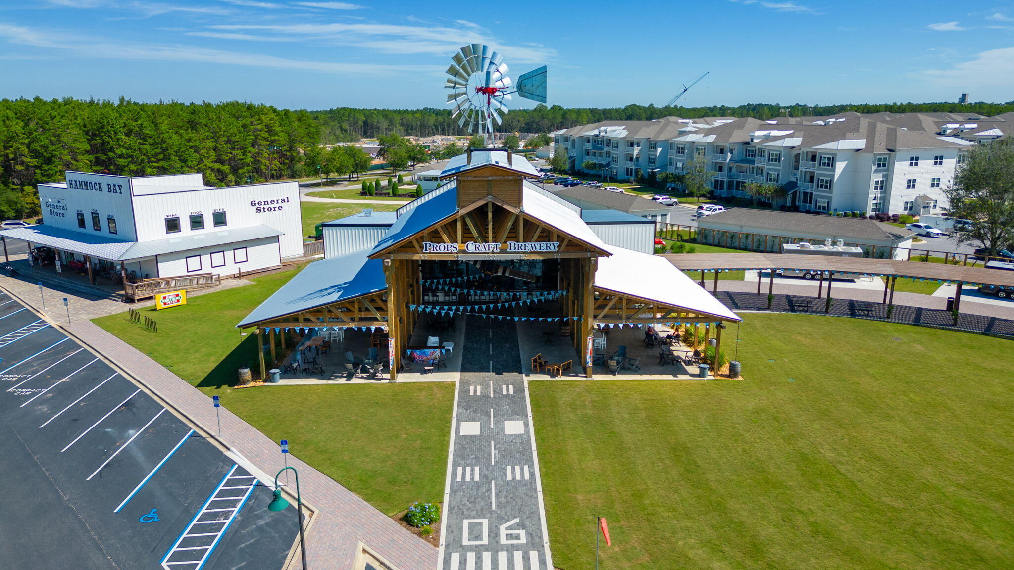 HAMMOCK BAY - STARBURST - Residential