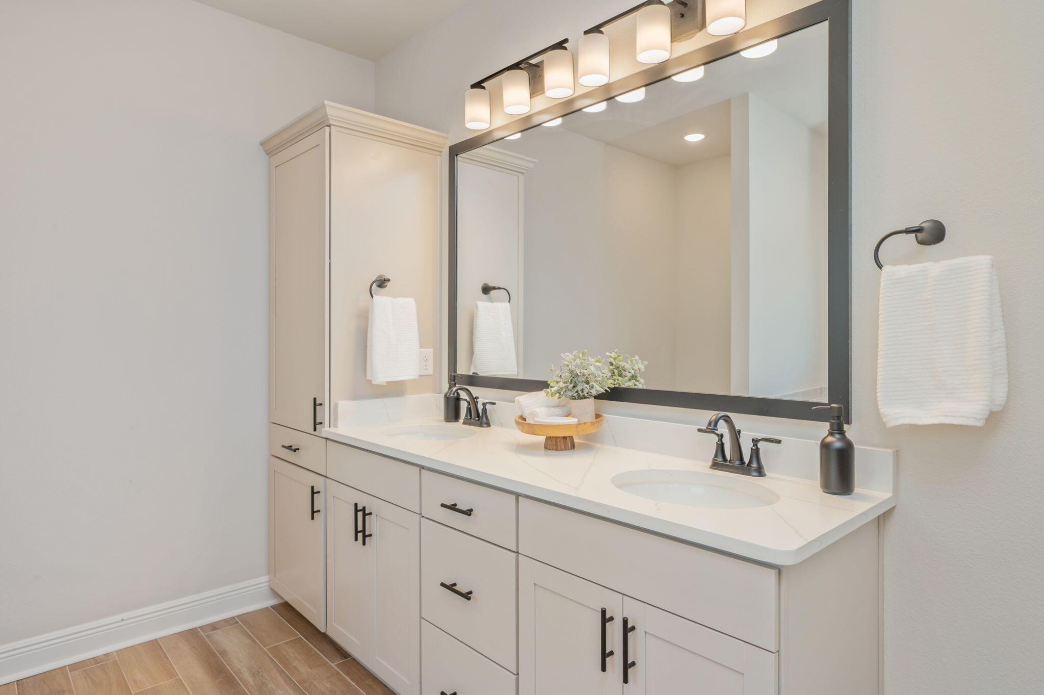 HAMMOCK BAY - STARBURST - Residential