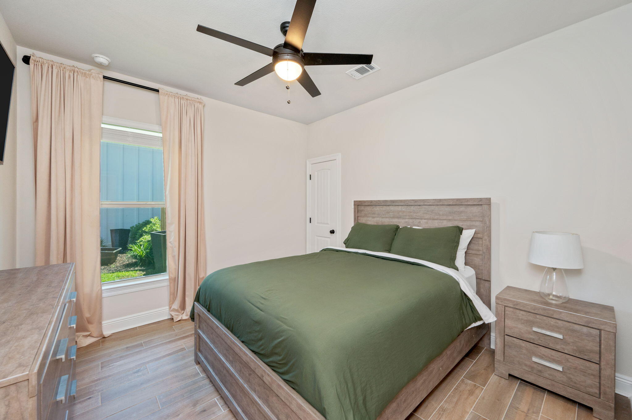 HAMMOCK BAY - STARBURST - Residential