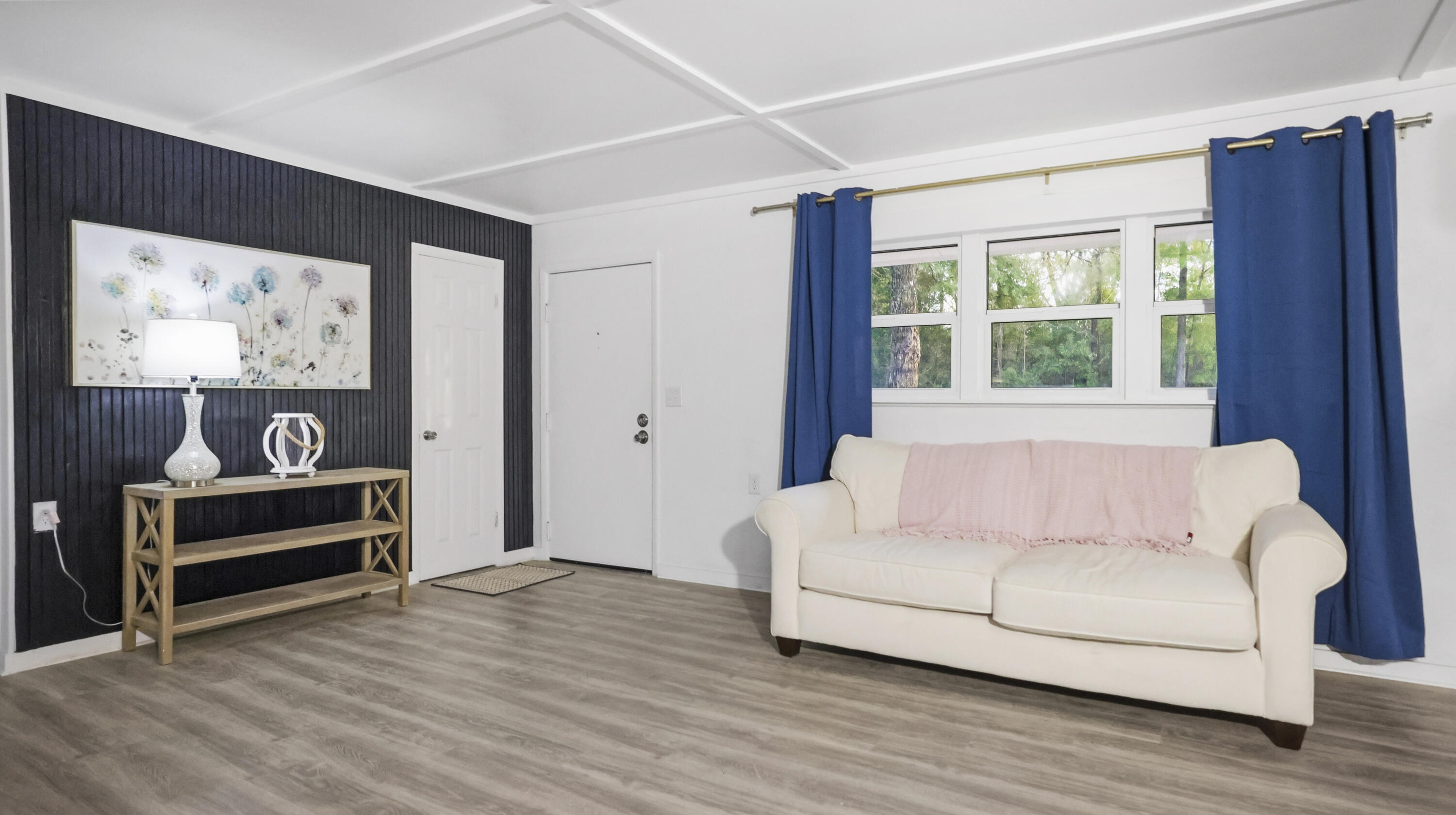 Hemlock/Woodlawn - Residential