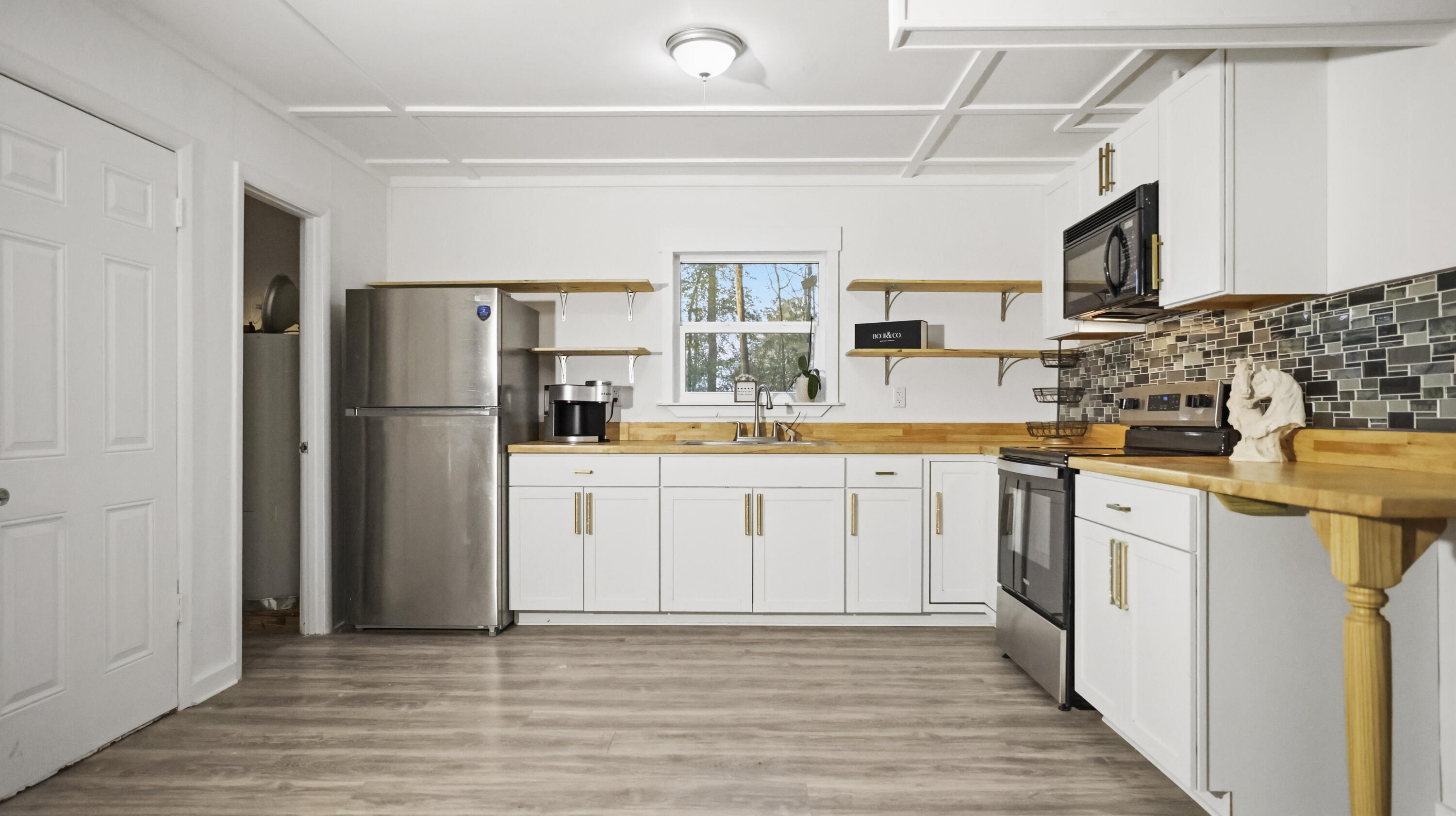 Hemlock/Woodlawn - Residential